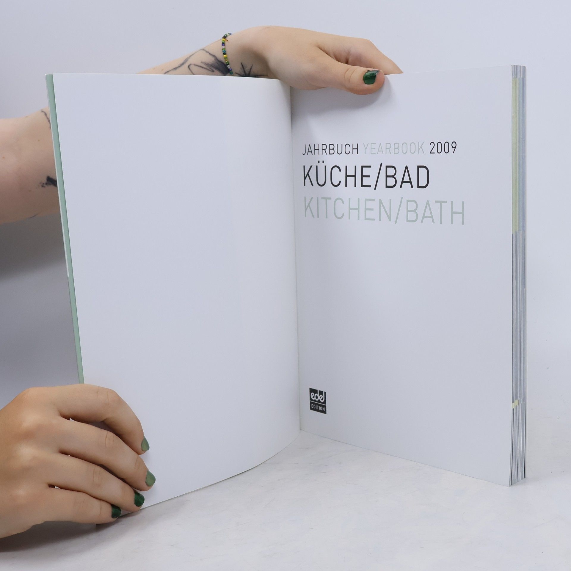 Jahrbuch / Yearbook