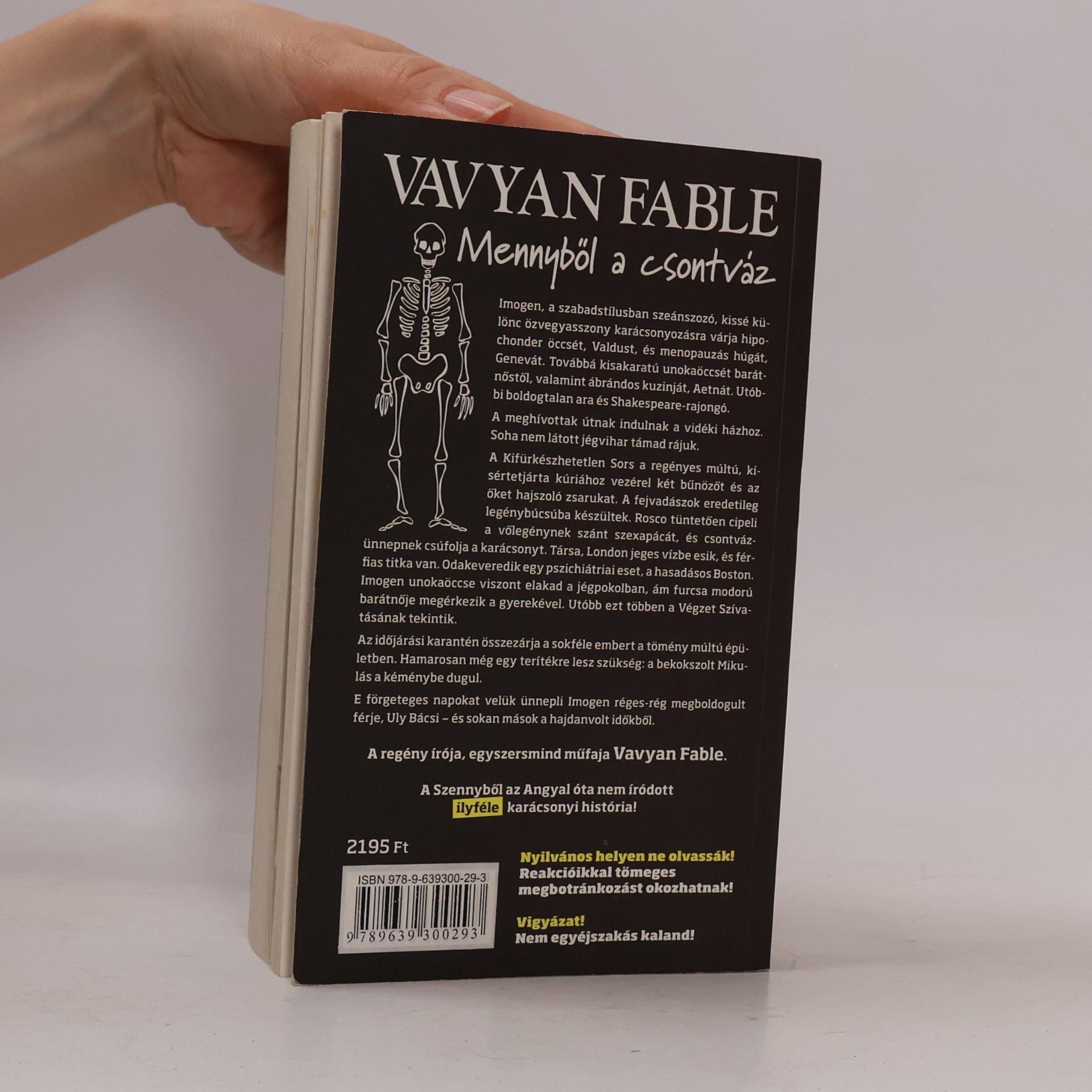 Vayan Fable Mennyböl a csontváz