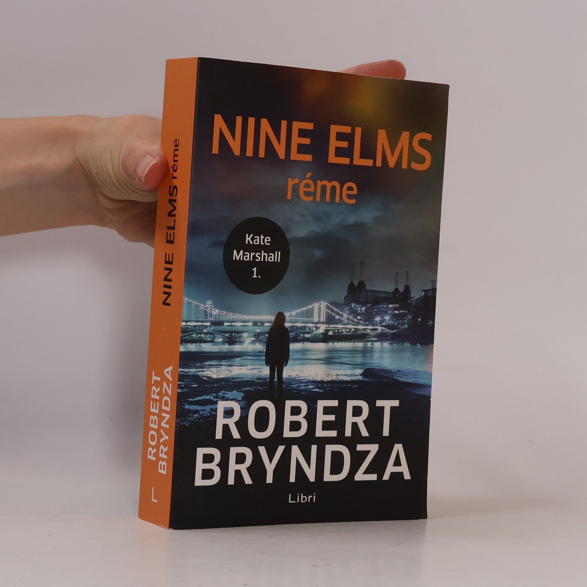 Robert Bryndza Nine Elms réme