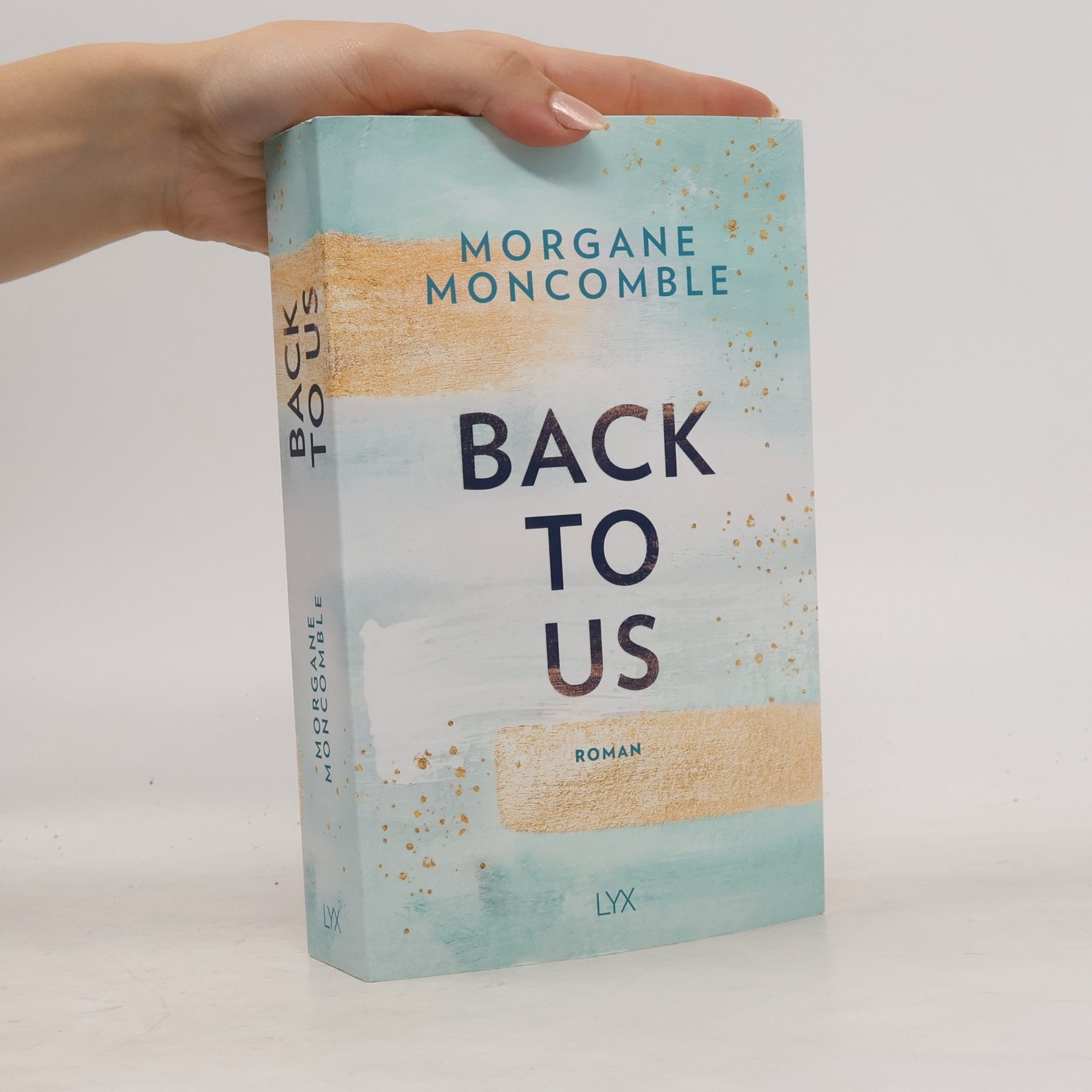 Morgane Moncomble Back to us