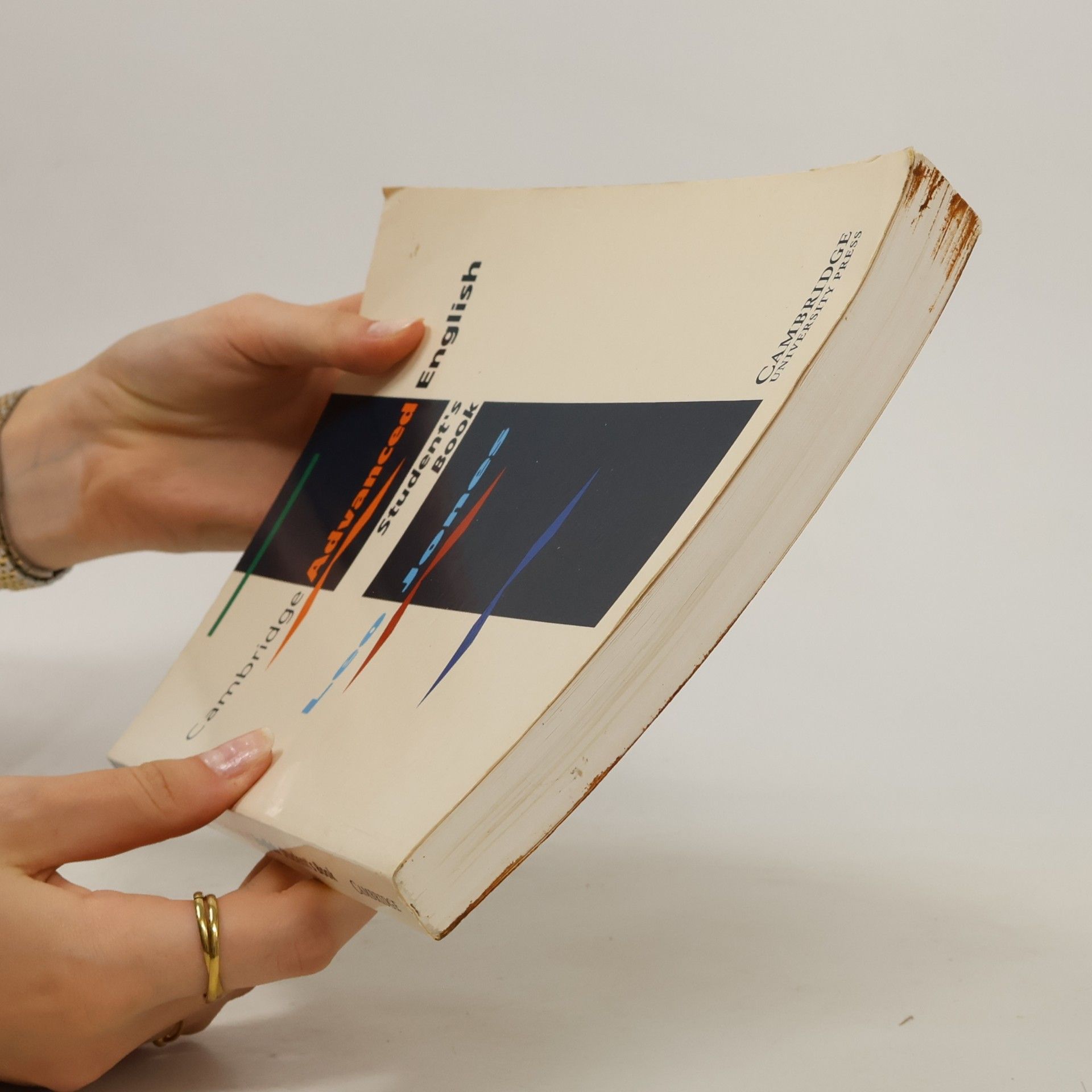 Leo Jones Cambridge advanced English : student's book