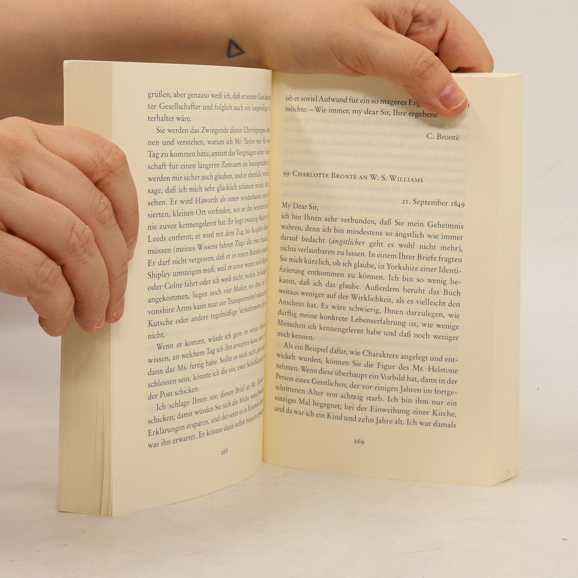 Muriel Spark In sturmzerzauster Welt