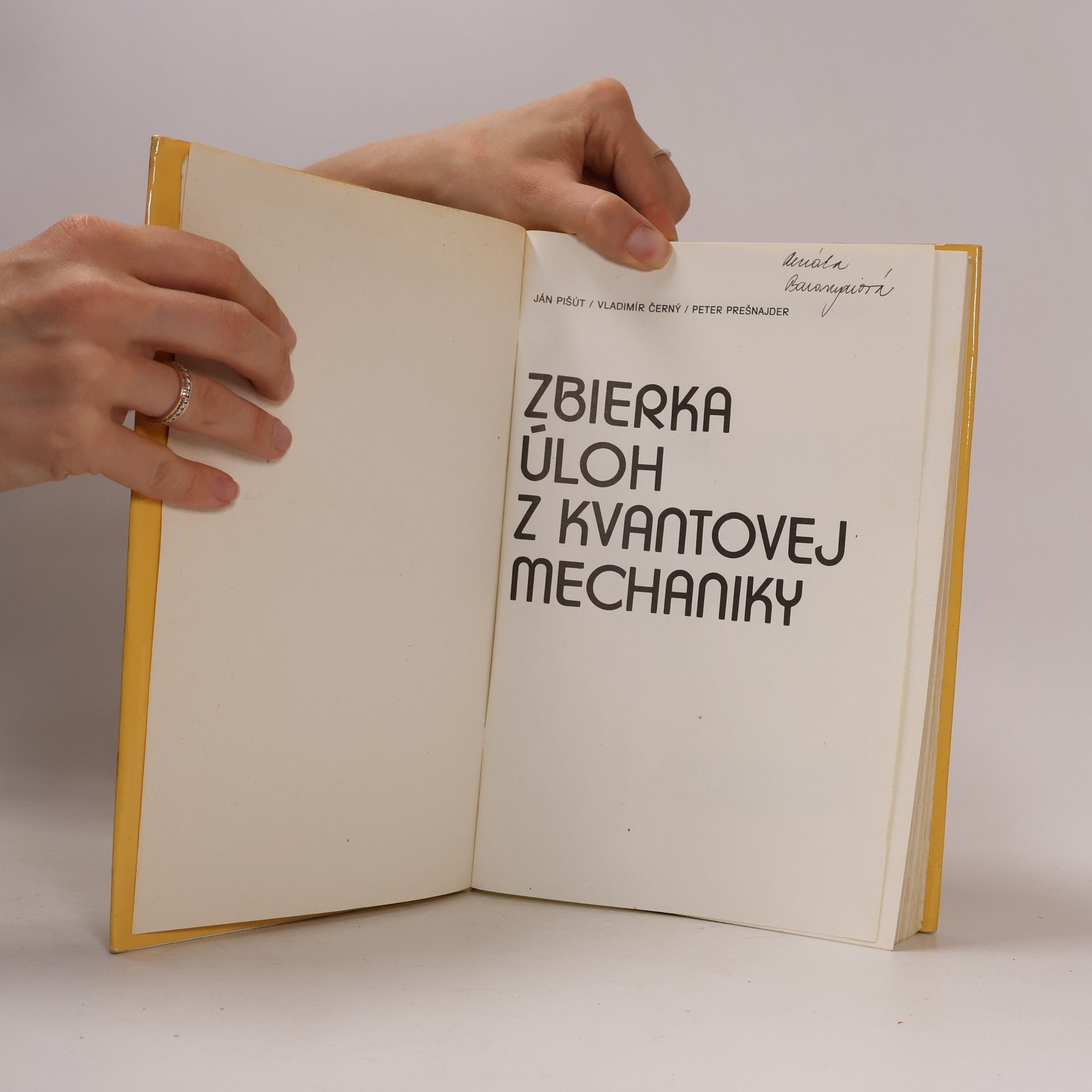 Ján Pišút Zbierka úloh z kvantovej mechaniky