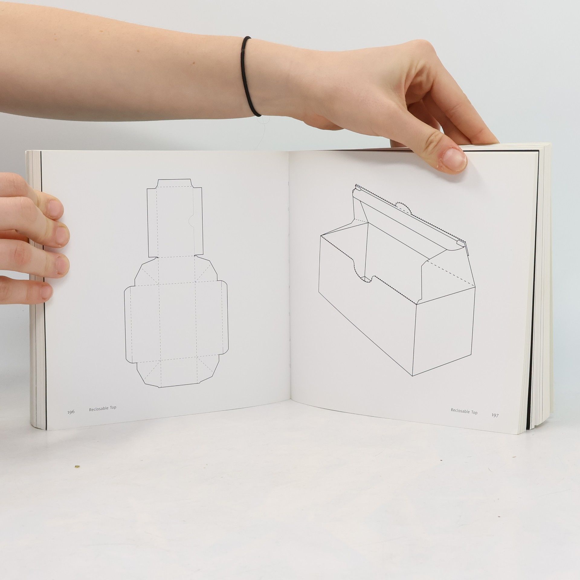 Collectif d'auteurs Special Packaging Designs. English-French-German-Spanish-Italian-Portuguese-Japanese-Chinese