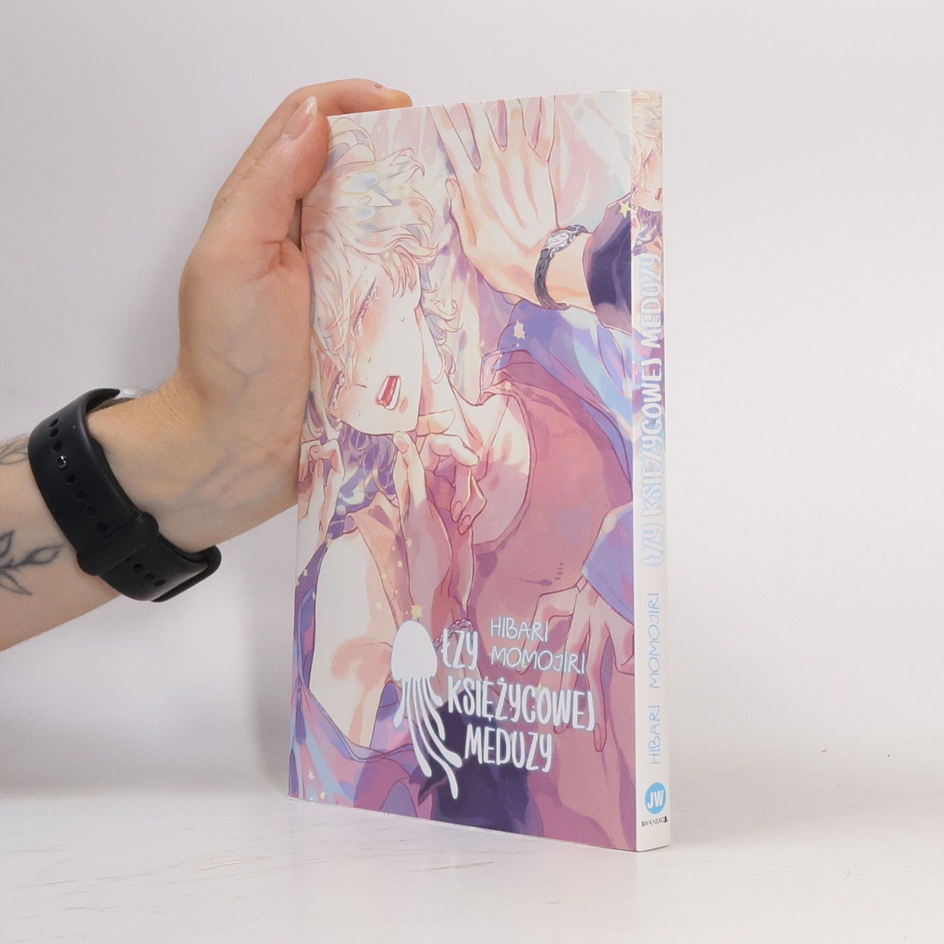 Hibari Momojiri Łzy księżycowej meduzy