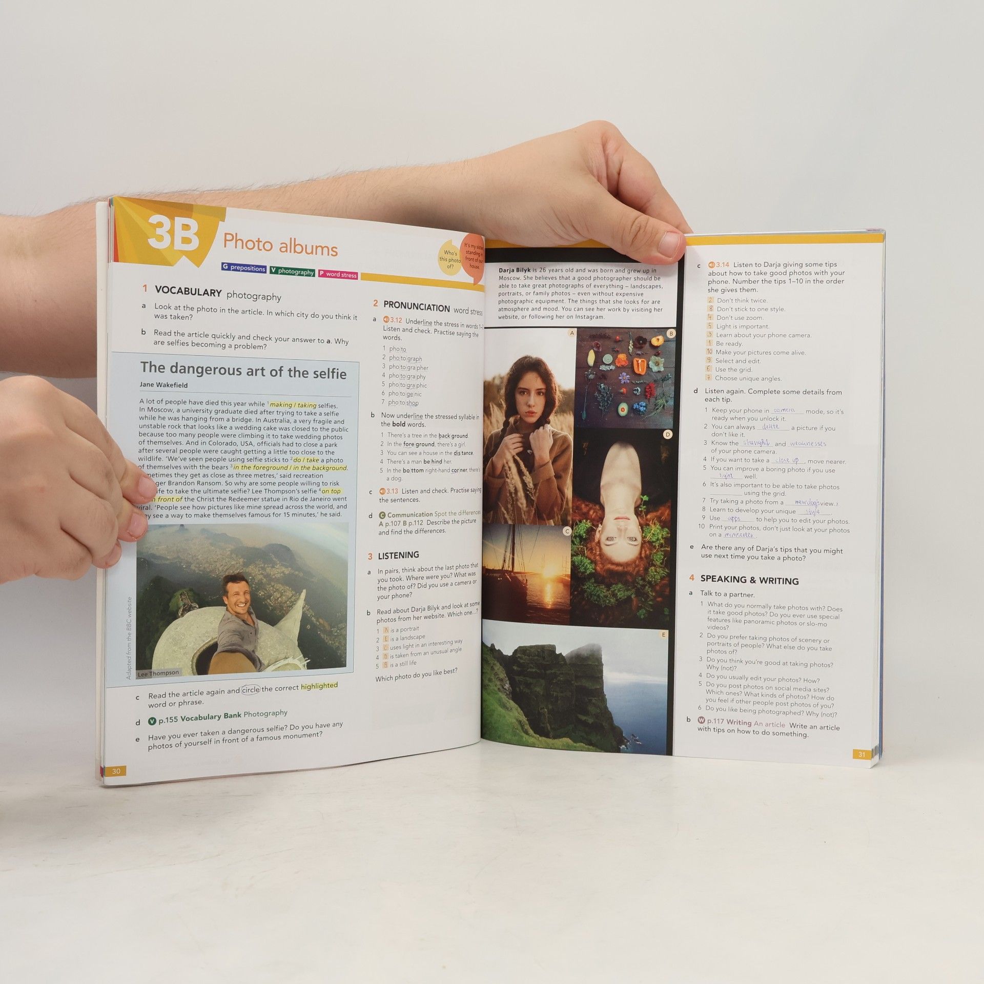 Kate Chomacki English file. Intermediate plus : Student's book