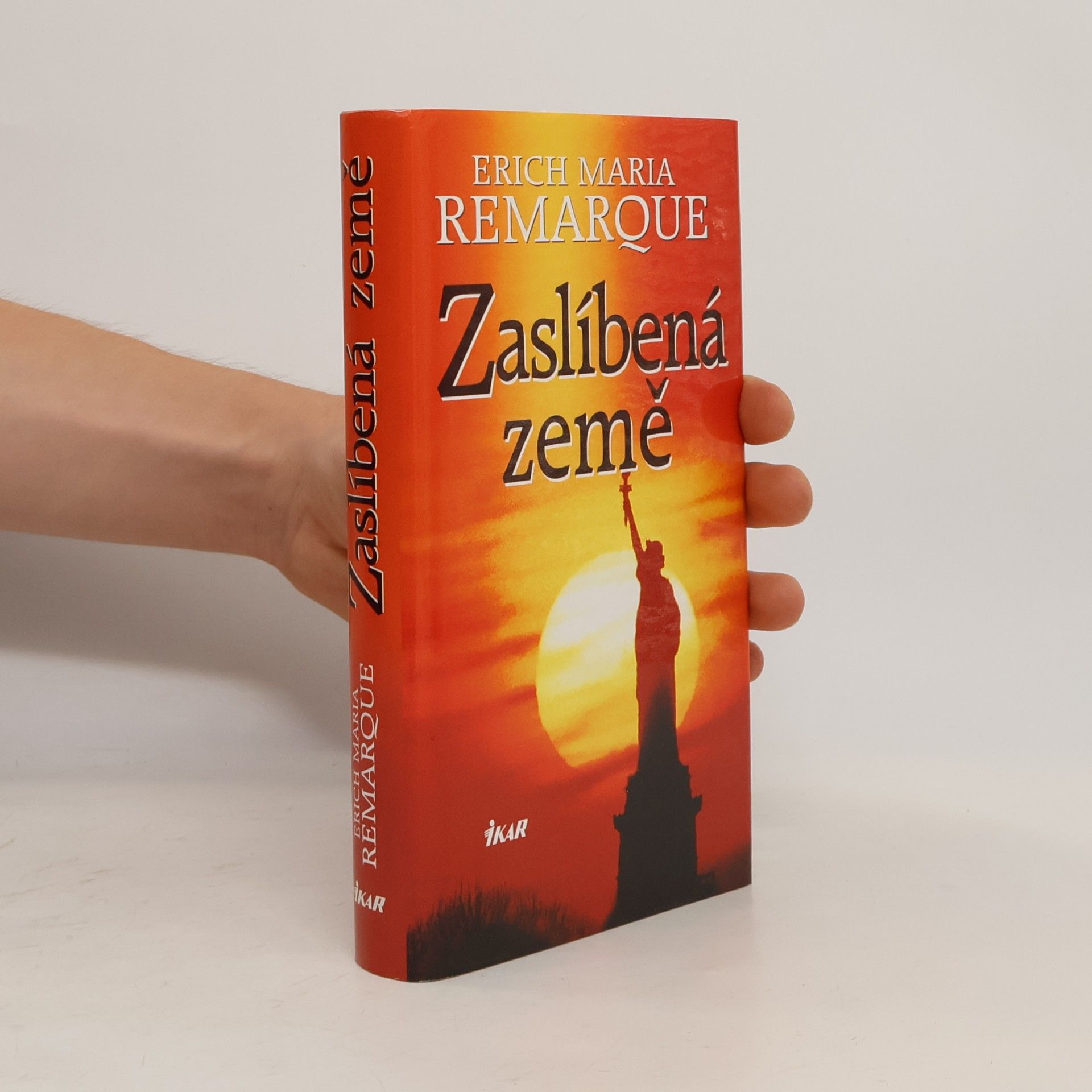 Erich Maria Remarque Zaslíbená země