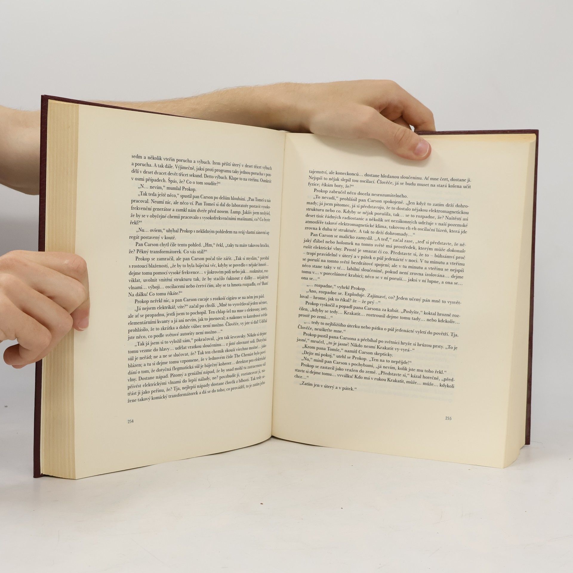 Karel Čapek Válka s mloky; Krakatit; Povídky z jedné kapsy; Povídky z druhé kapsy; Bajky a podpovídky; Proč nejsem komunistou