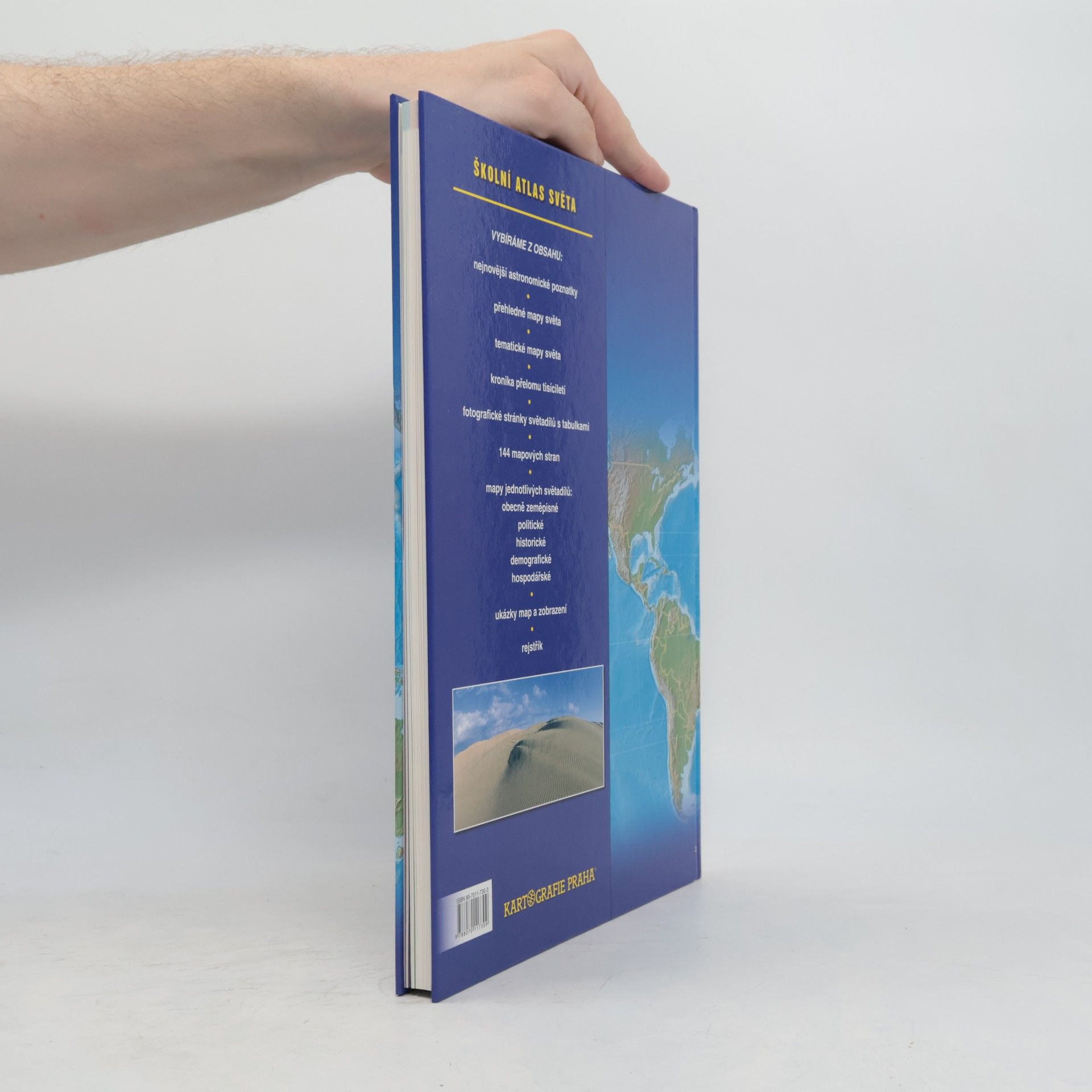 AA.VV. Školní atlas světa