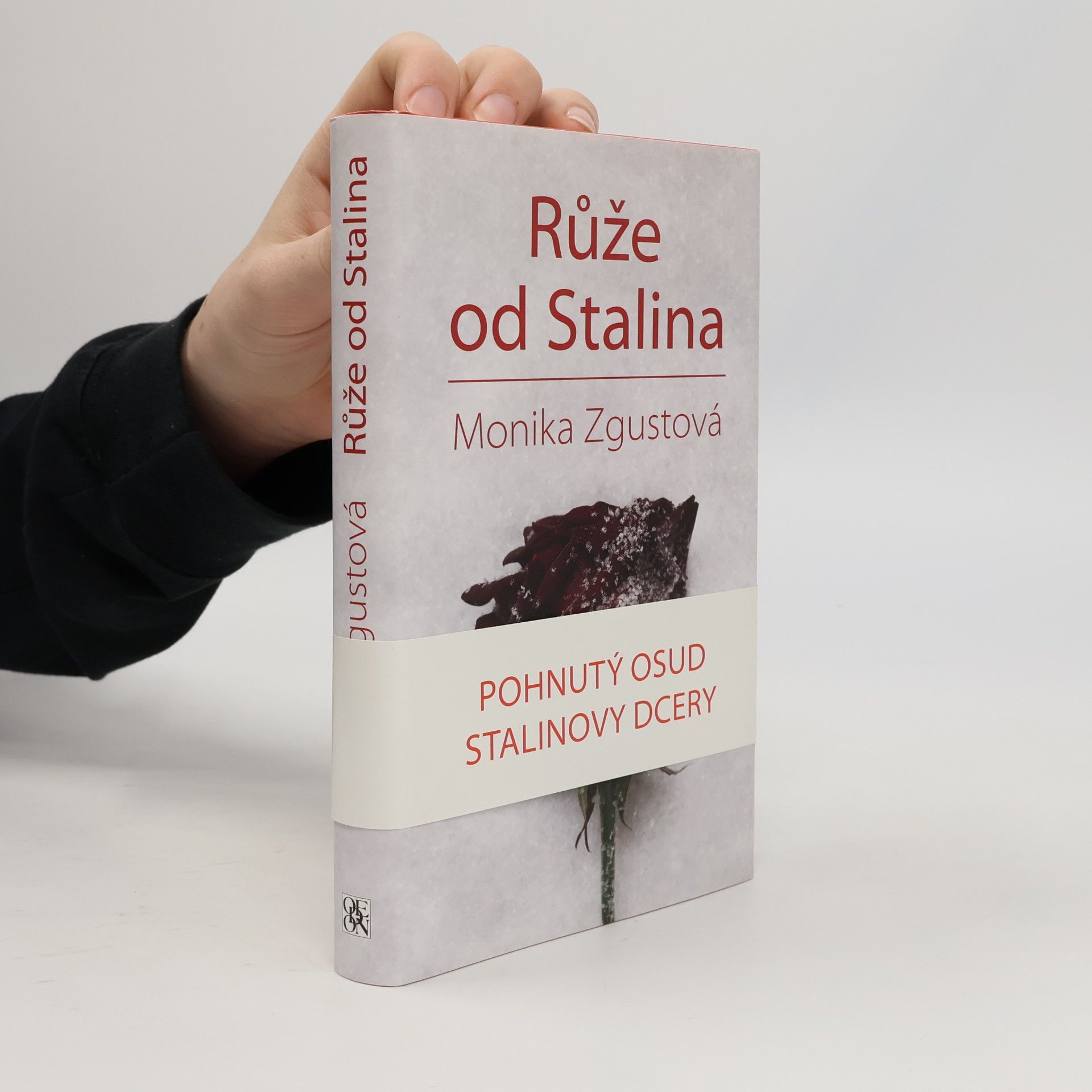 Monika Zgustova Růže od Stalina