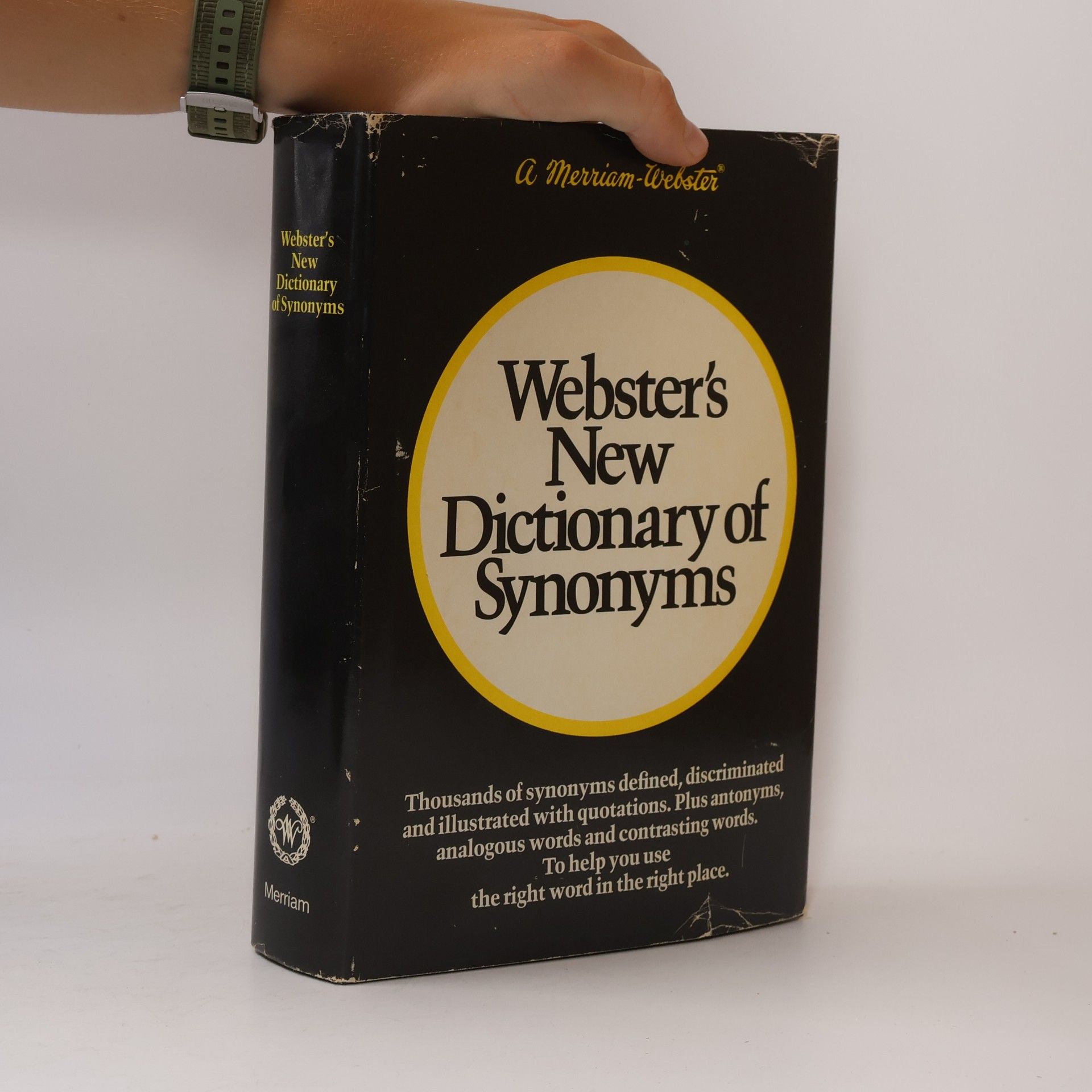 Merriam-Webster Webster's New Dictionary of Synonyms