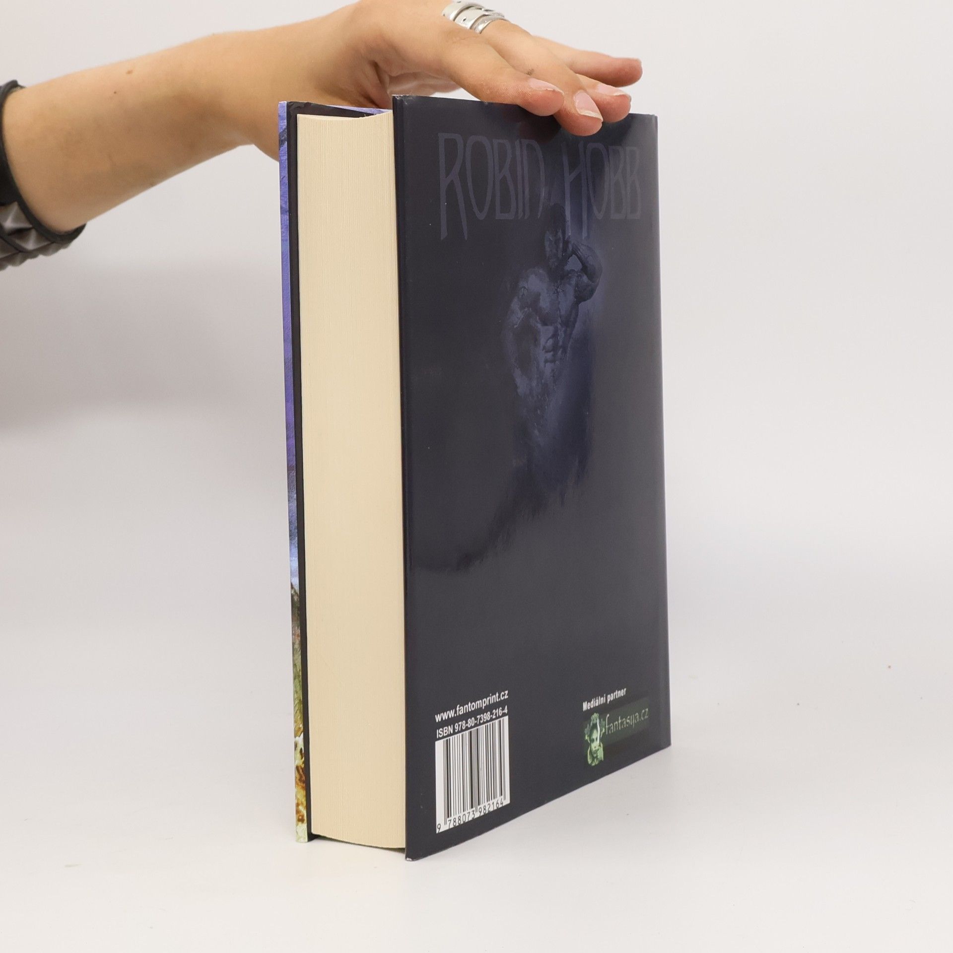 Robin Hobb Loď osudu. Živé lodě III