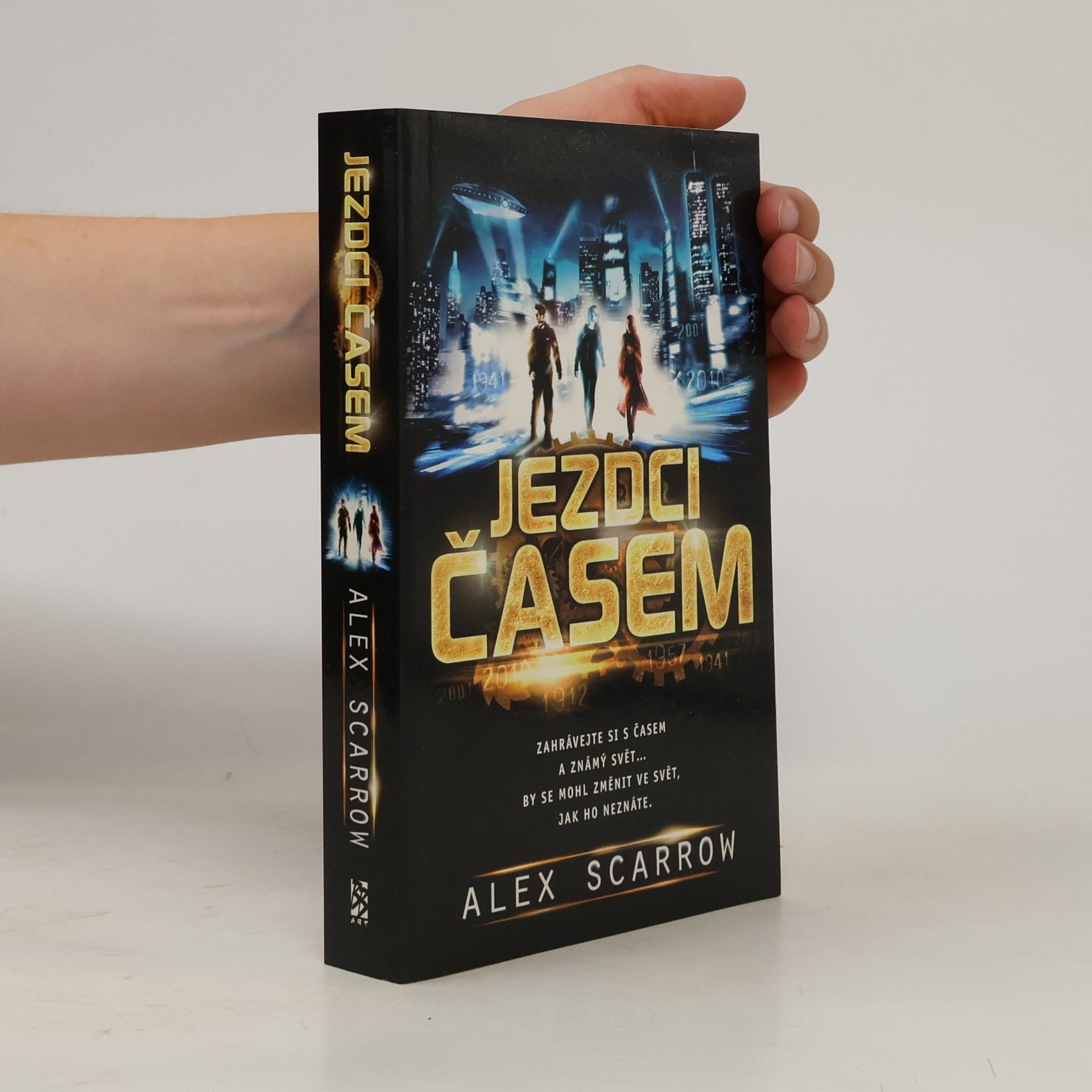 Alex Scarrow Jezdci časem