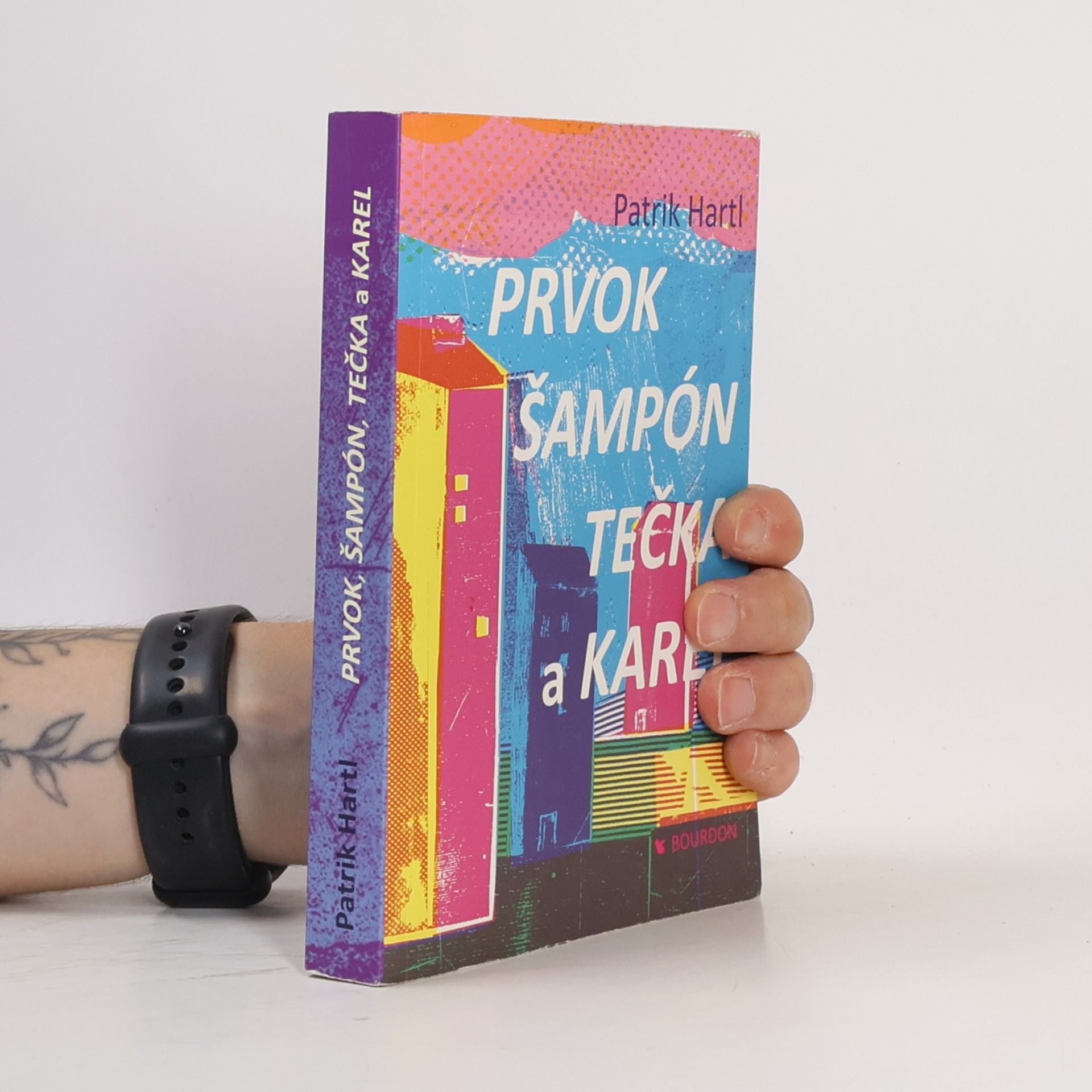 Prvok, Šampón, Tečka a Karel