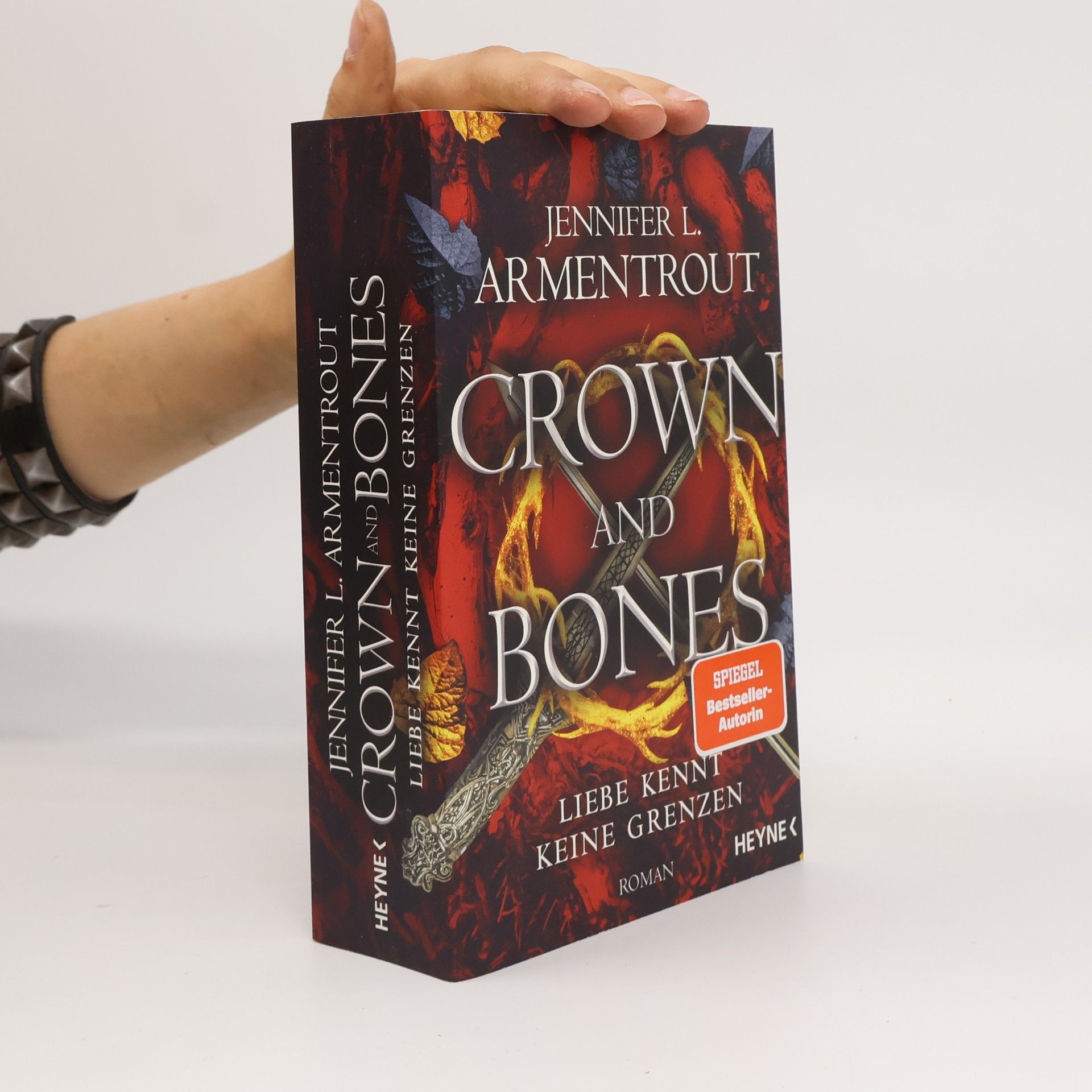 Jennifer L. Armentrout Crown and Bones