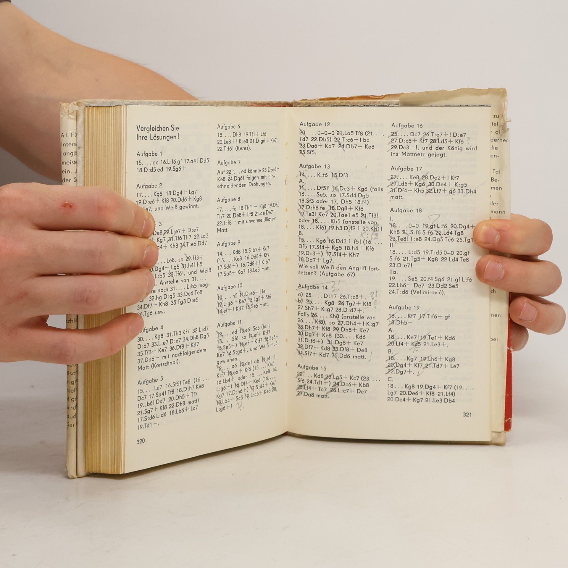 Kolektiv autorů Lehrbuch der Schachtaktik. Band 2