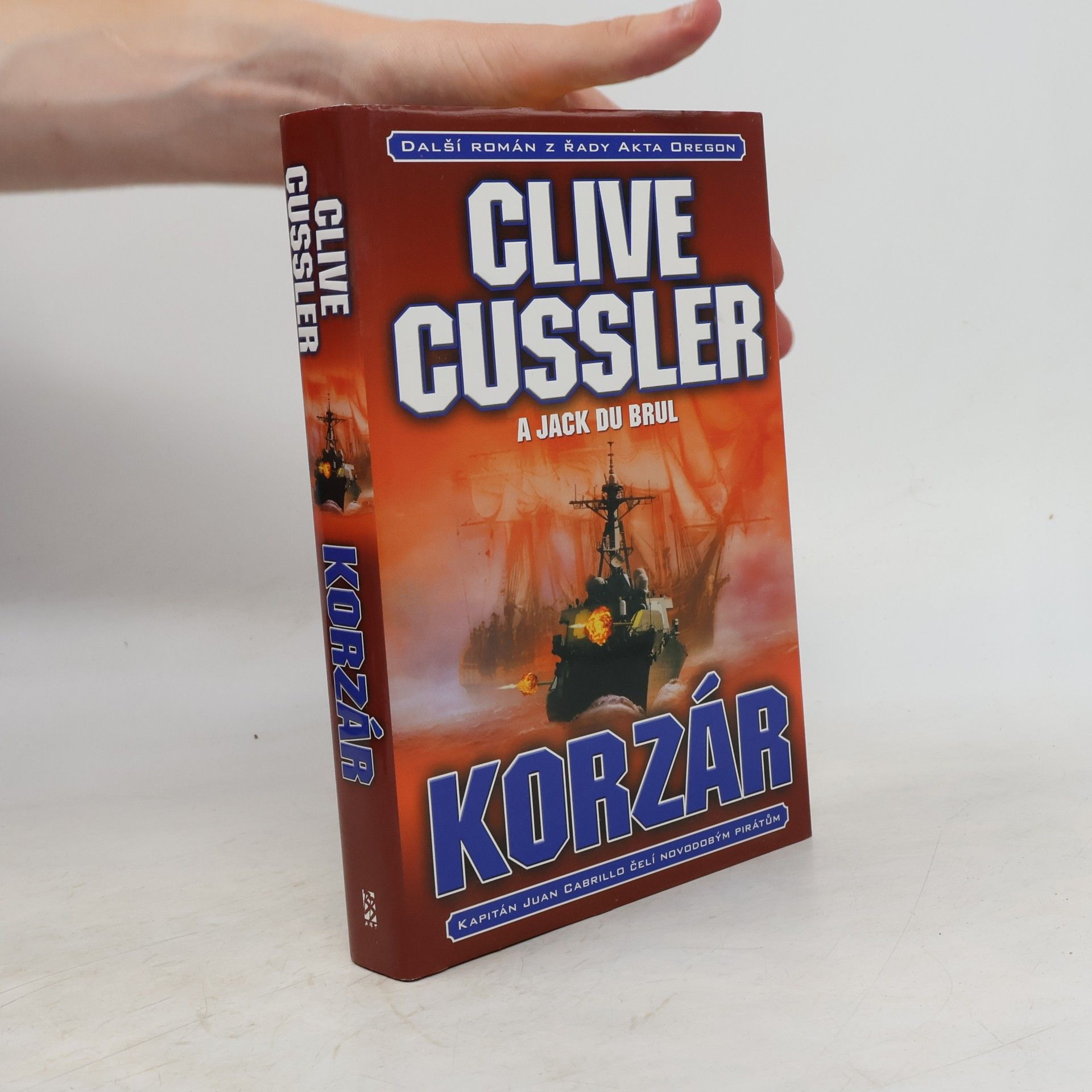 Clive Cussler Korzár