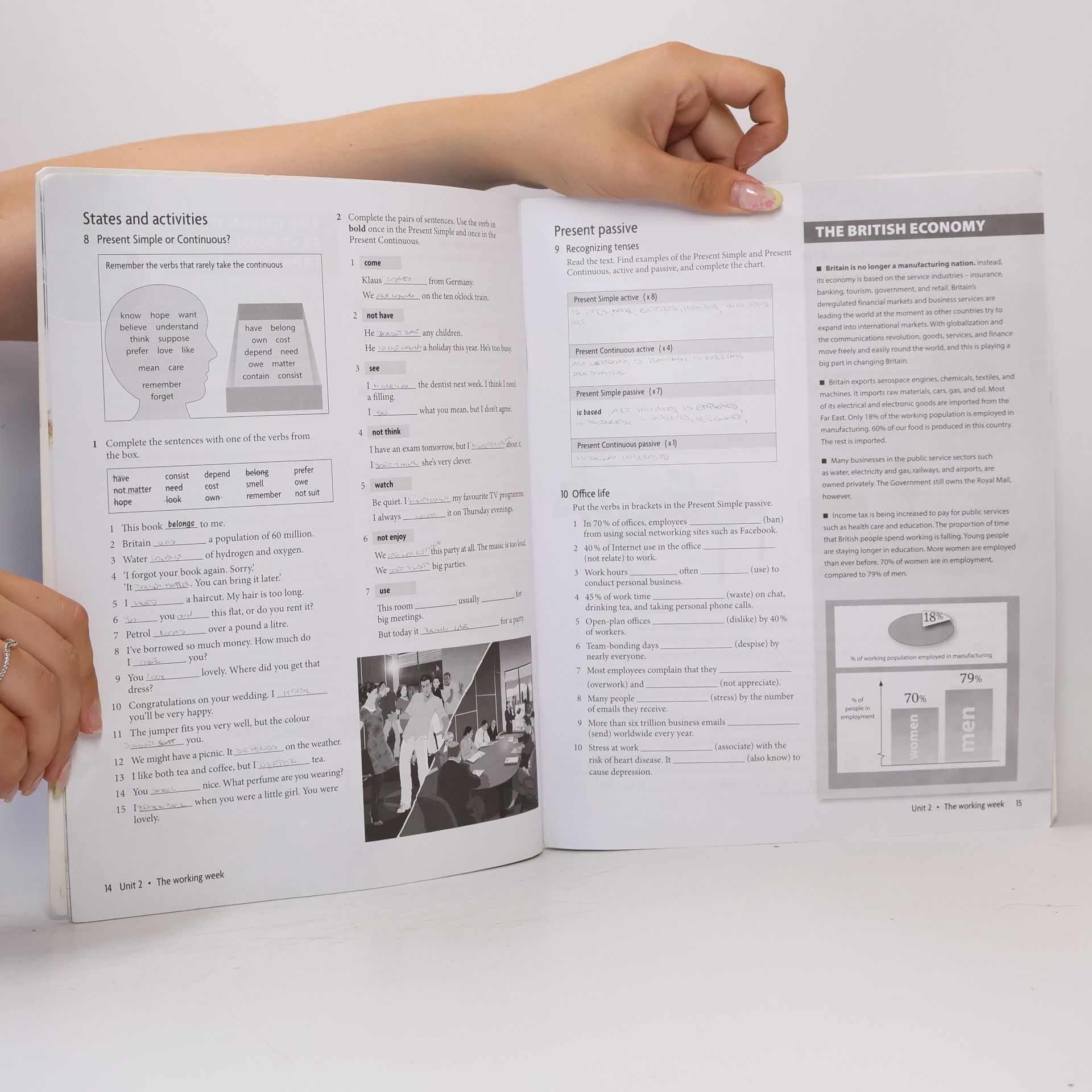 Liz Soars New Headway Fourth Edition Intermediate Workbook with Key