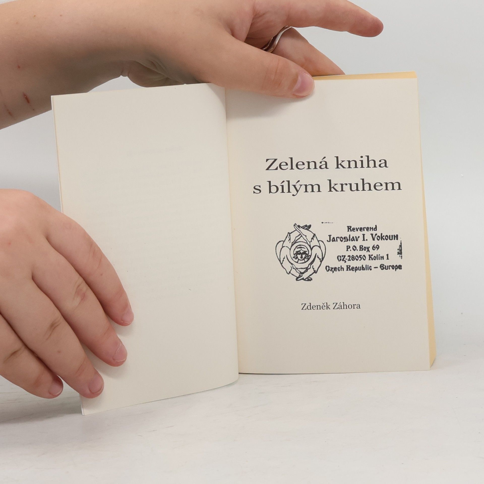 Zdeněk Záhora Zelená kniha s bílým kruhem