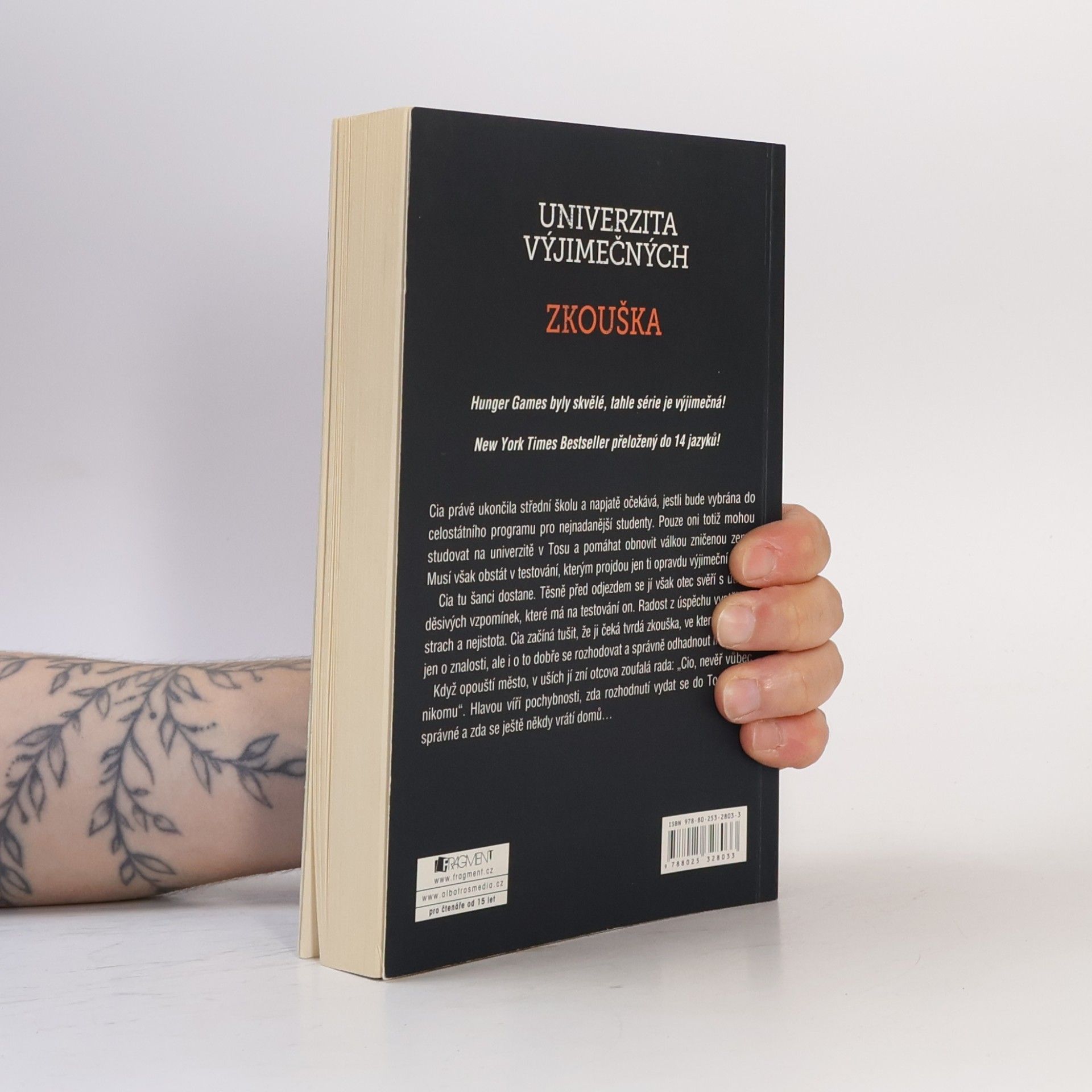 Joelle Charbonneau Univerzita výjimečných. Zkouška