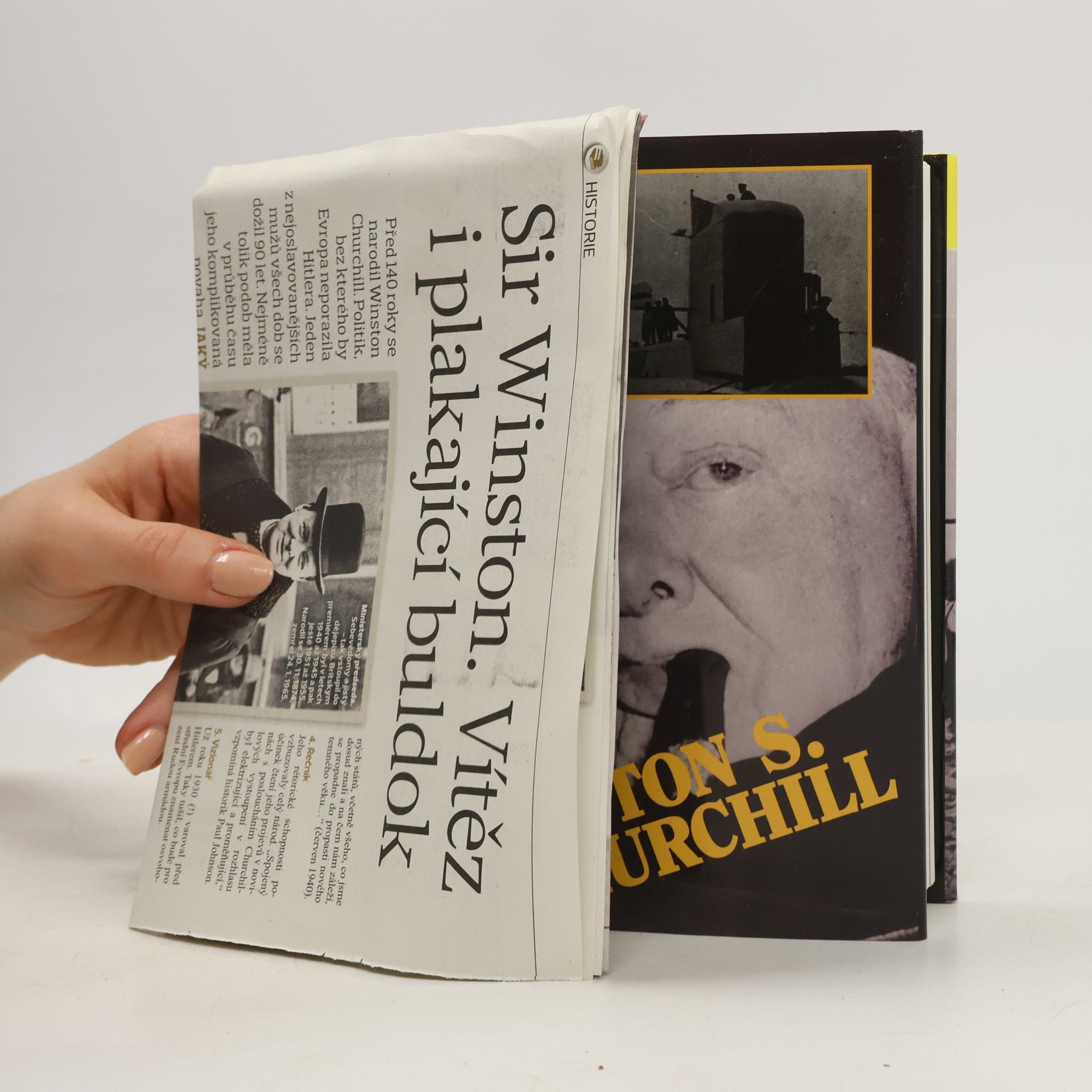Winston S. Churchill Druhá světová válka I. Blížící se bouře