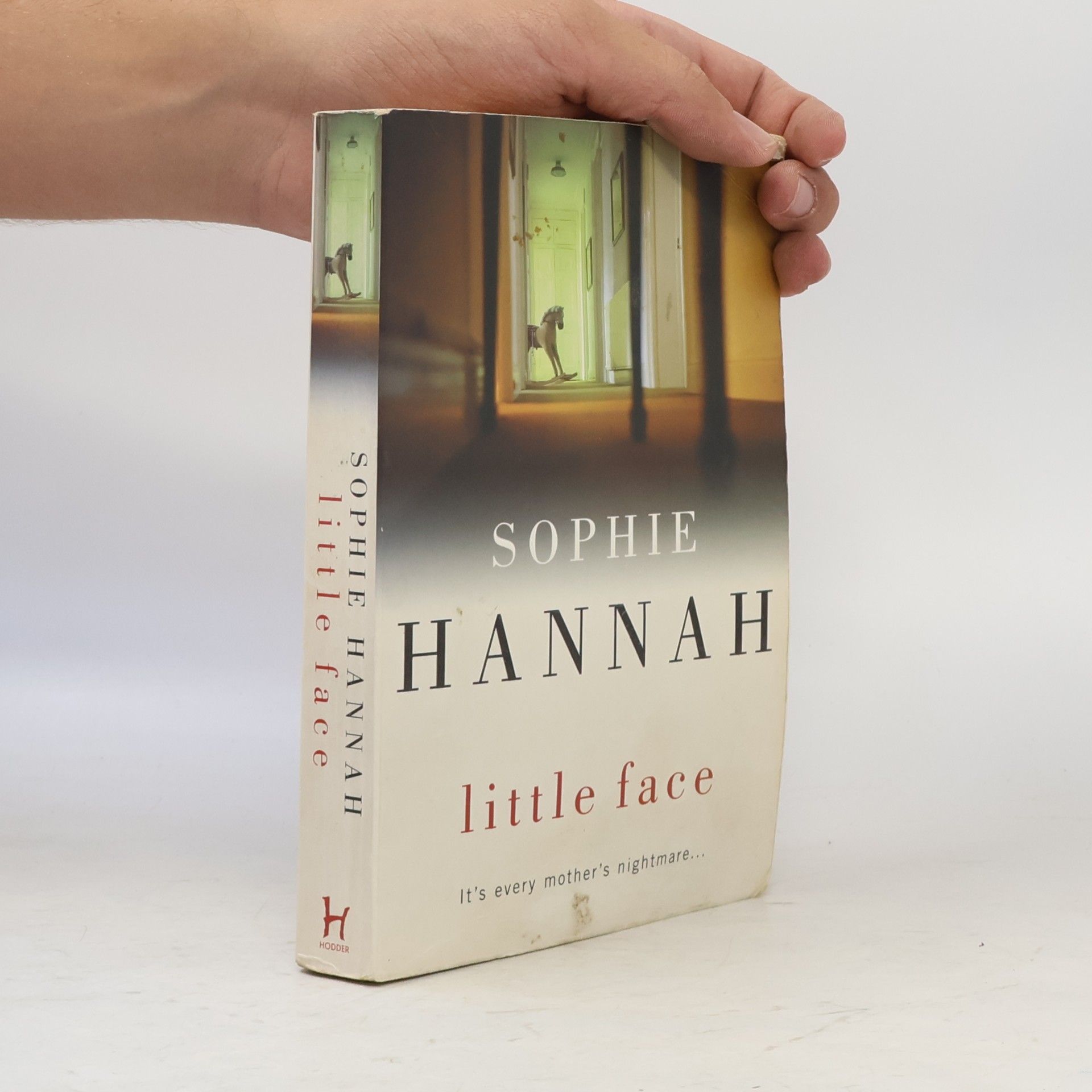Sophie Hannah Little face