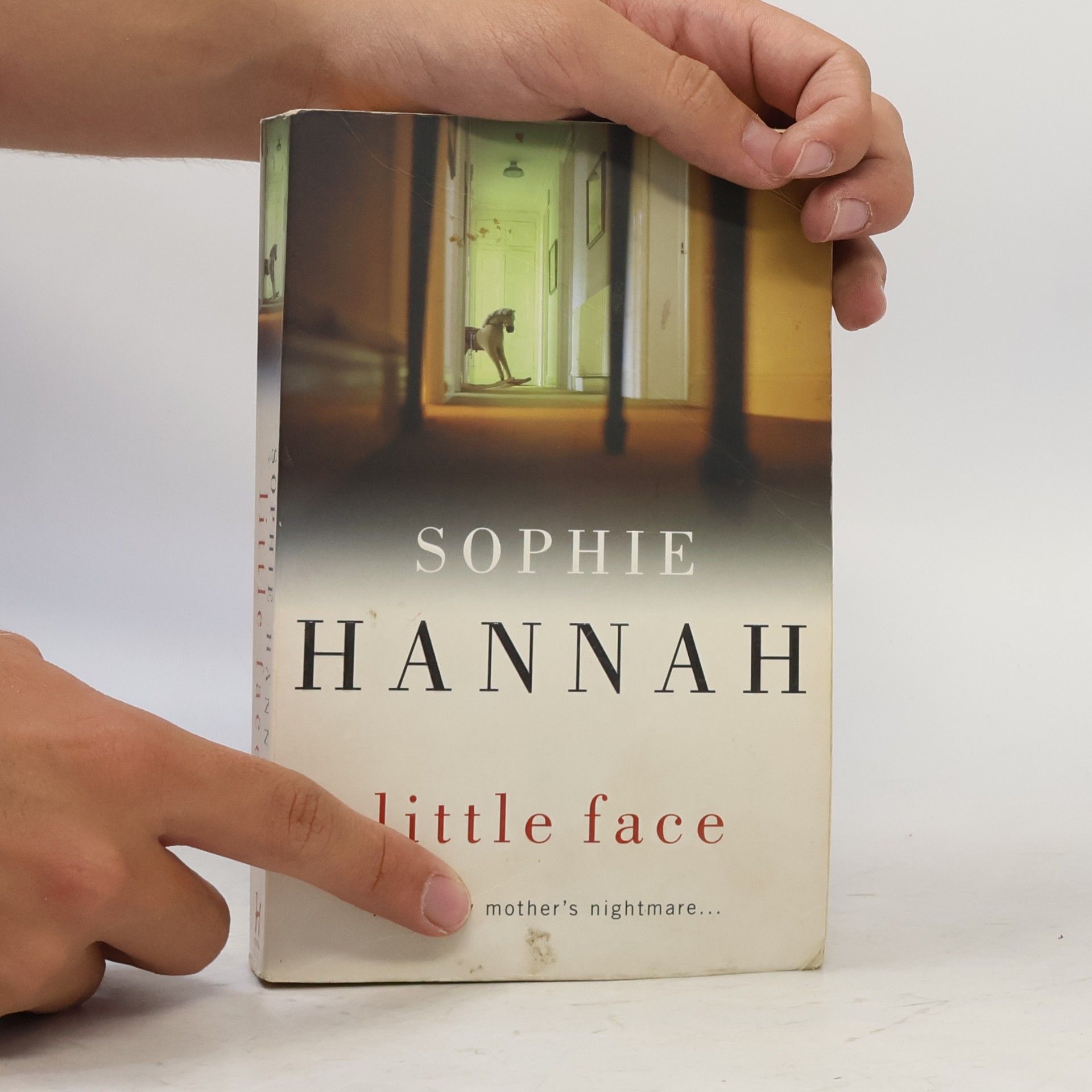 Sophie Hannah Little face