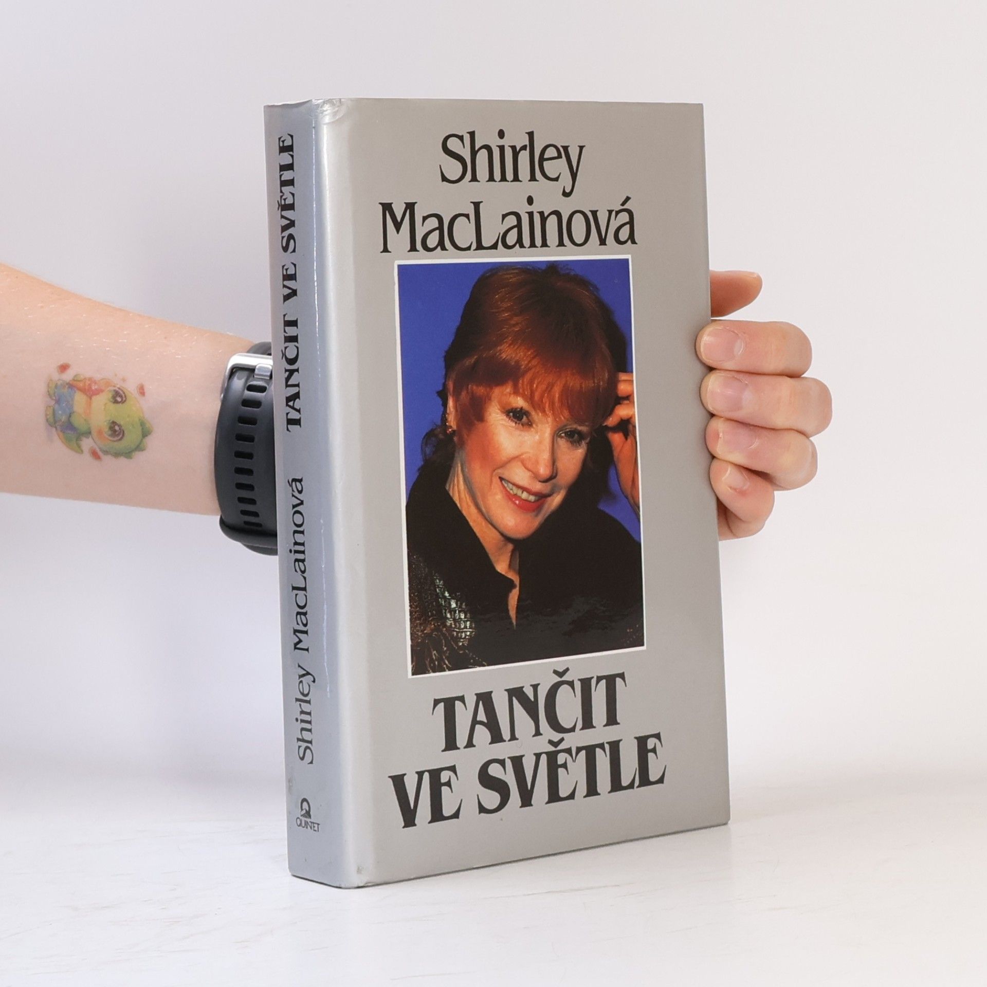 Shirlex MacLaine Tančit ve světle