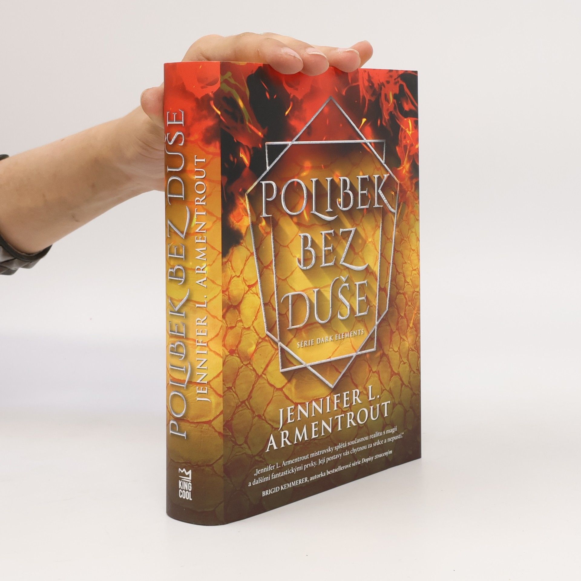 Jennifer L. Armentrout Polibek bez duše