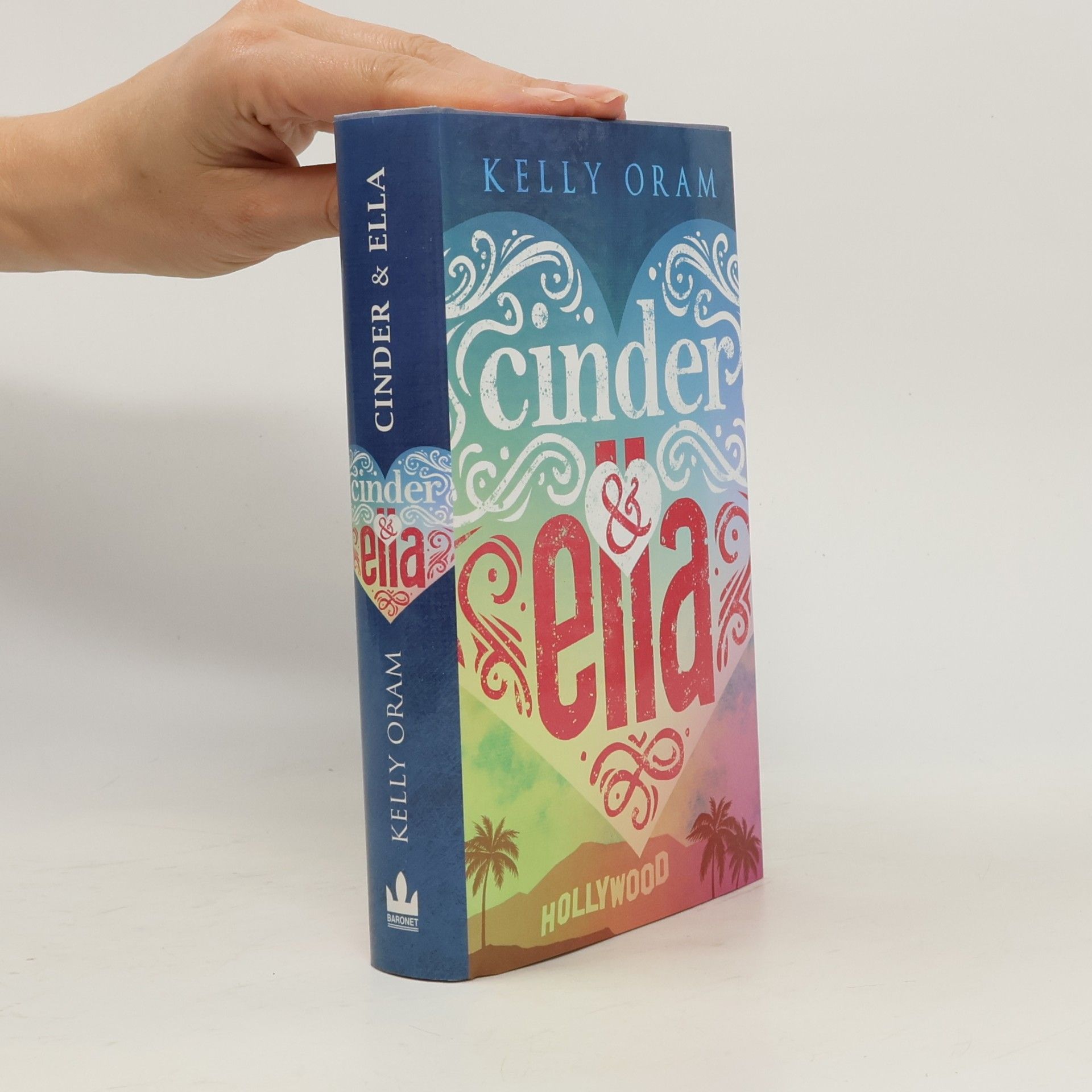 Kelly Oram Cinder & Ella