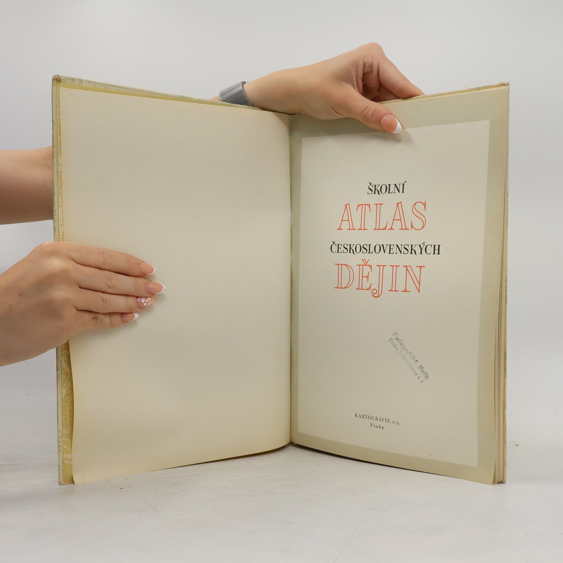 Petr Cafourek Školní atlas československých dějin