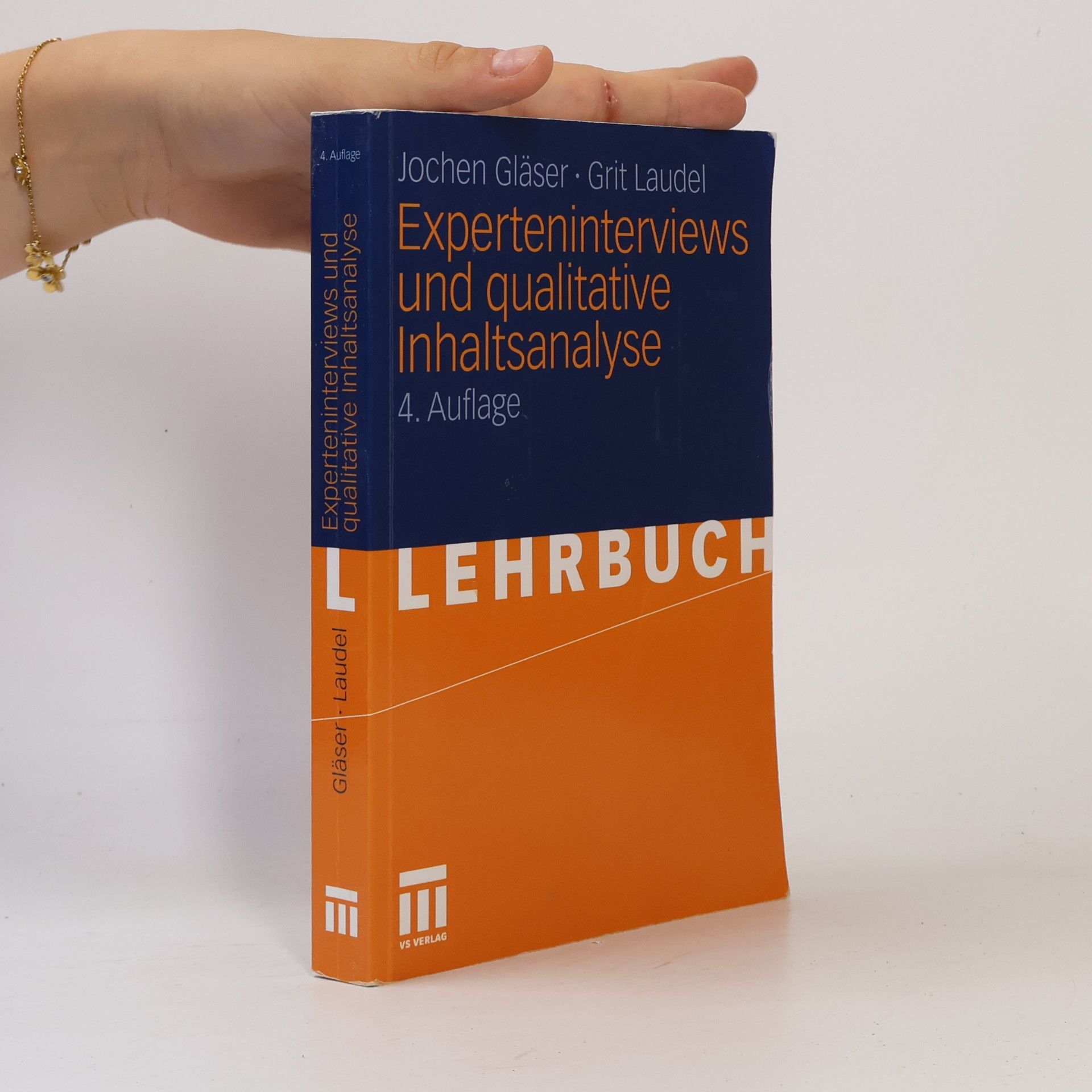 Experteninterviews und qualitative Inhaltsanalyse