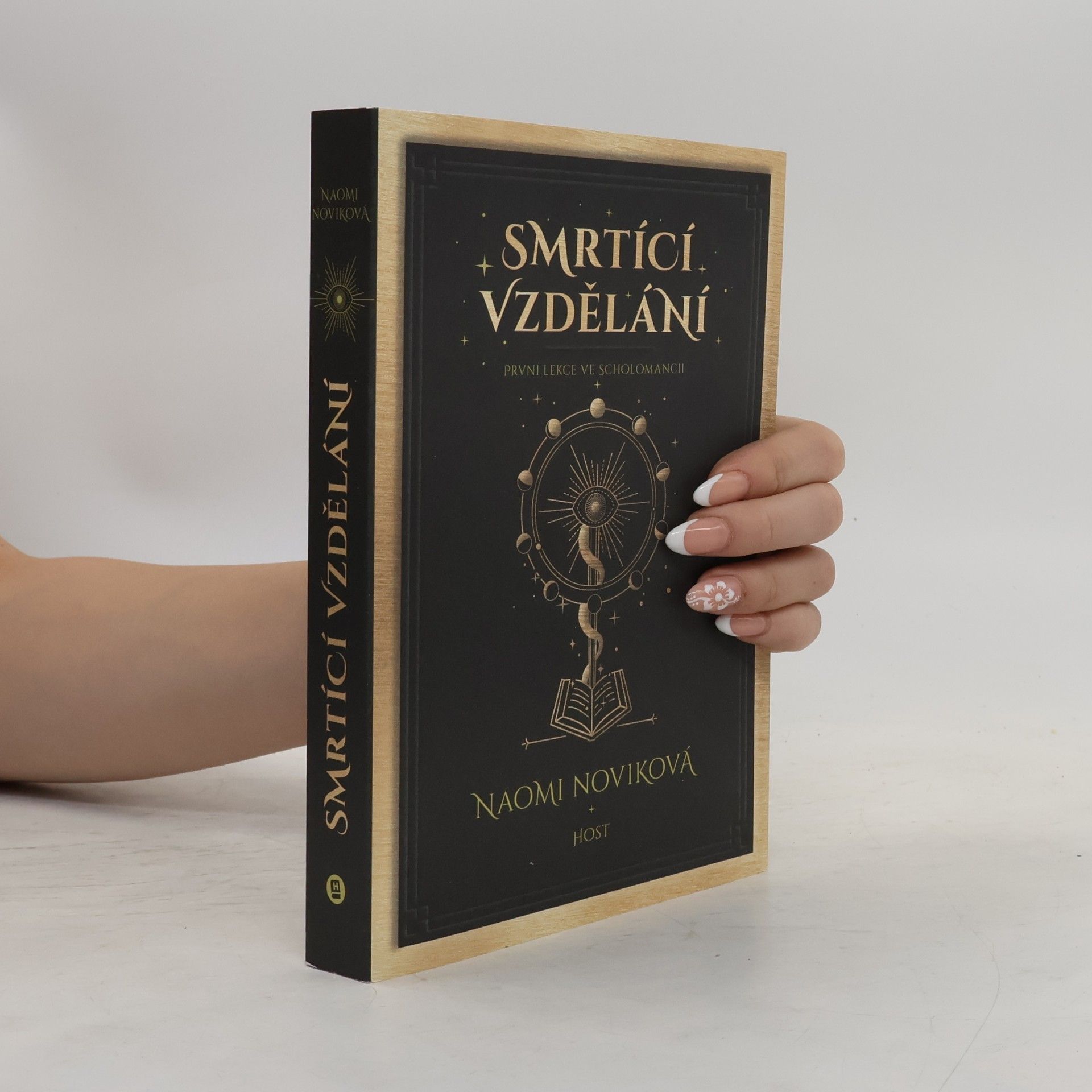 Naomi Novik Smrtící vzdělání. První lekce ve Scholomancii