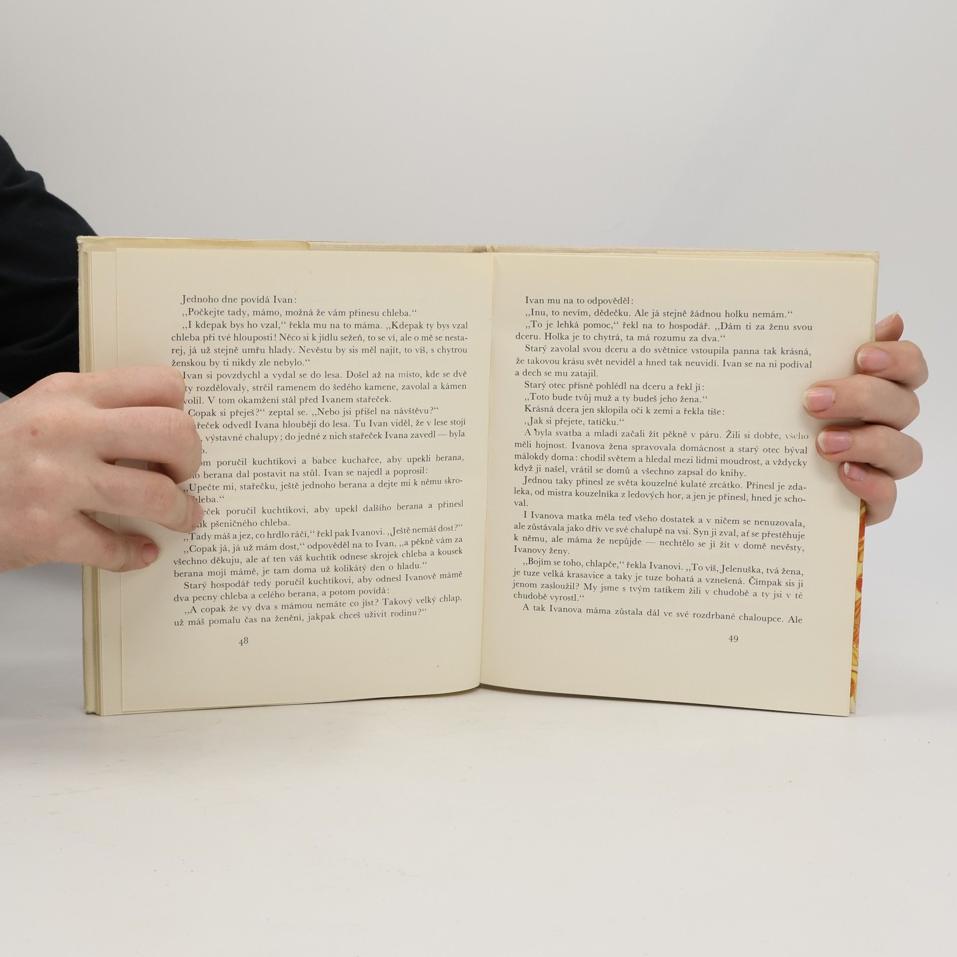 Andrei Platonov O hloupém Ivanovi a chytré Jeleně