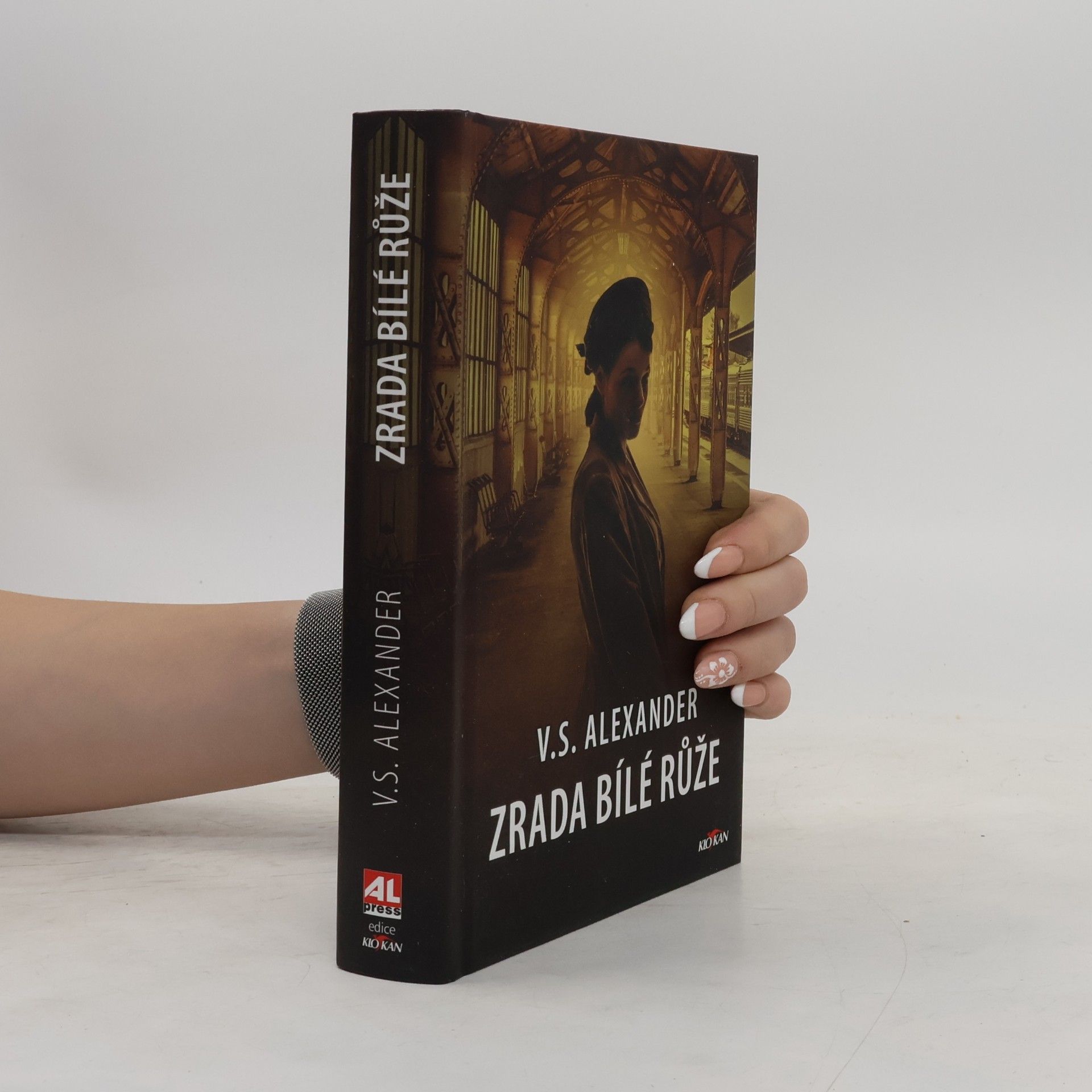 V. S. Alexander Zrada bílé růže