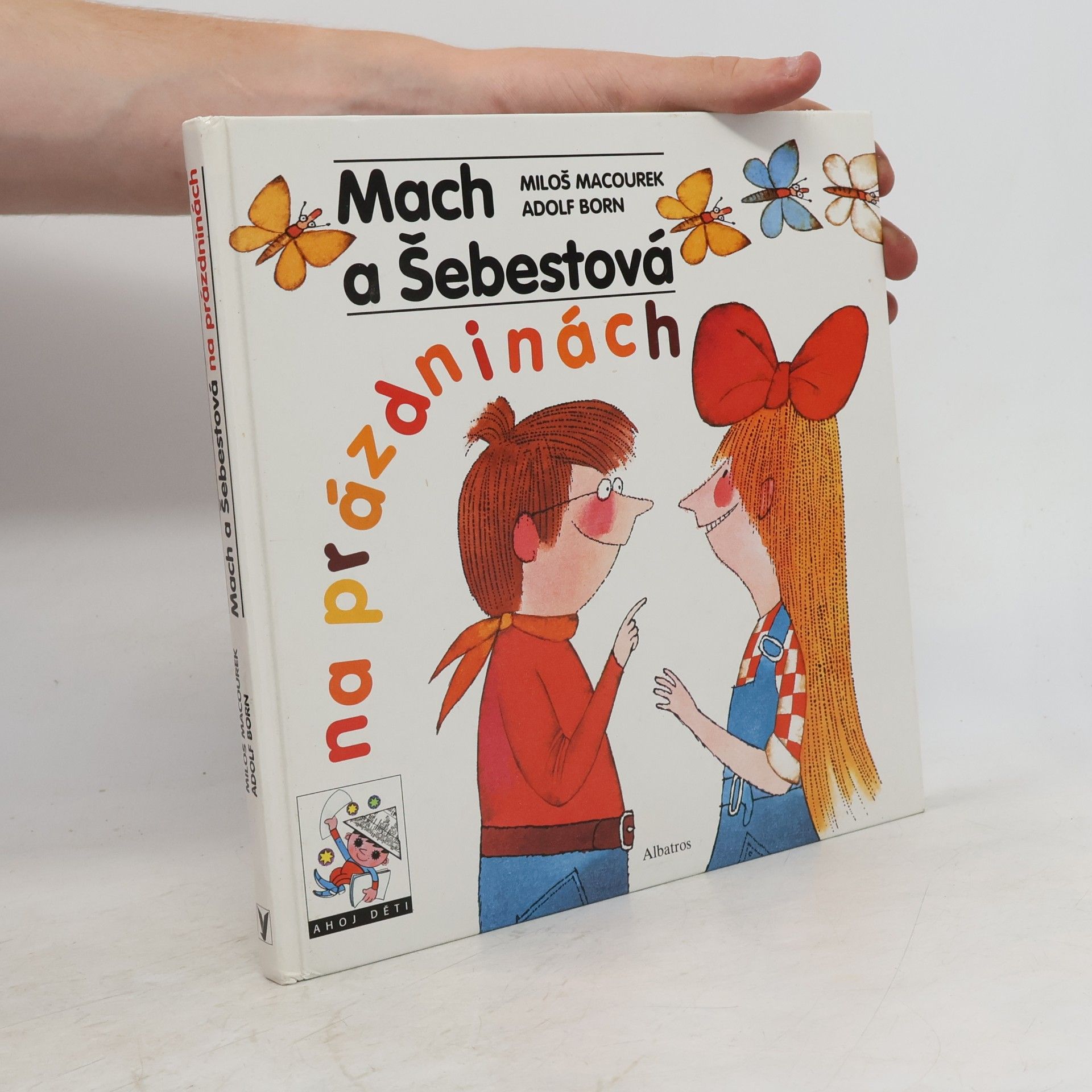 Miloš Macourek Mach a Šebestová na prázdninách