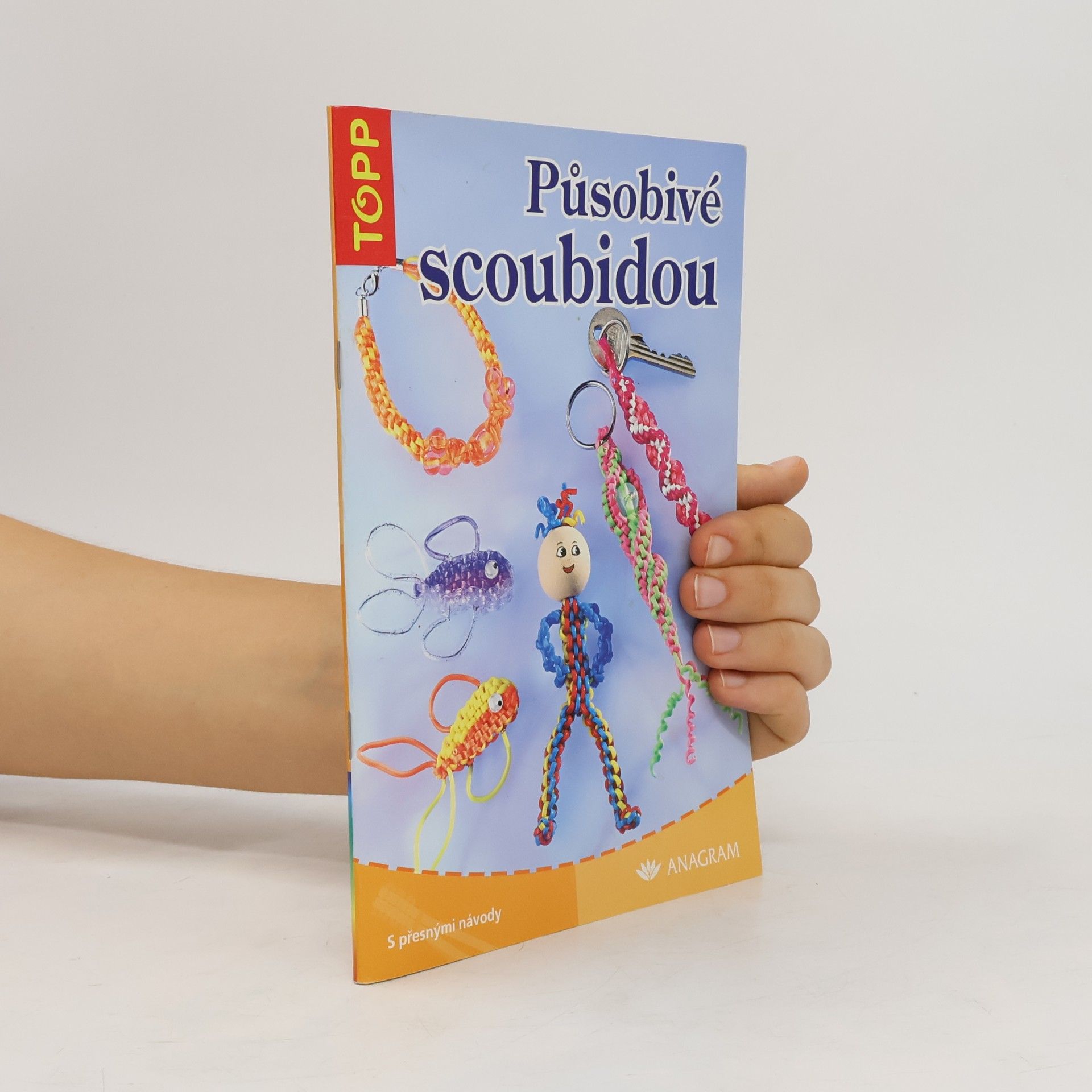 Inge Walz Působivé scoubidou