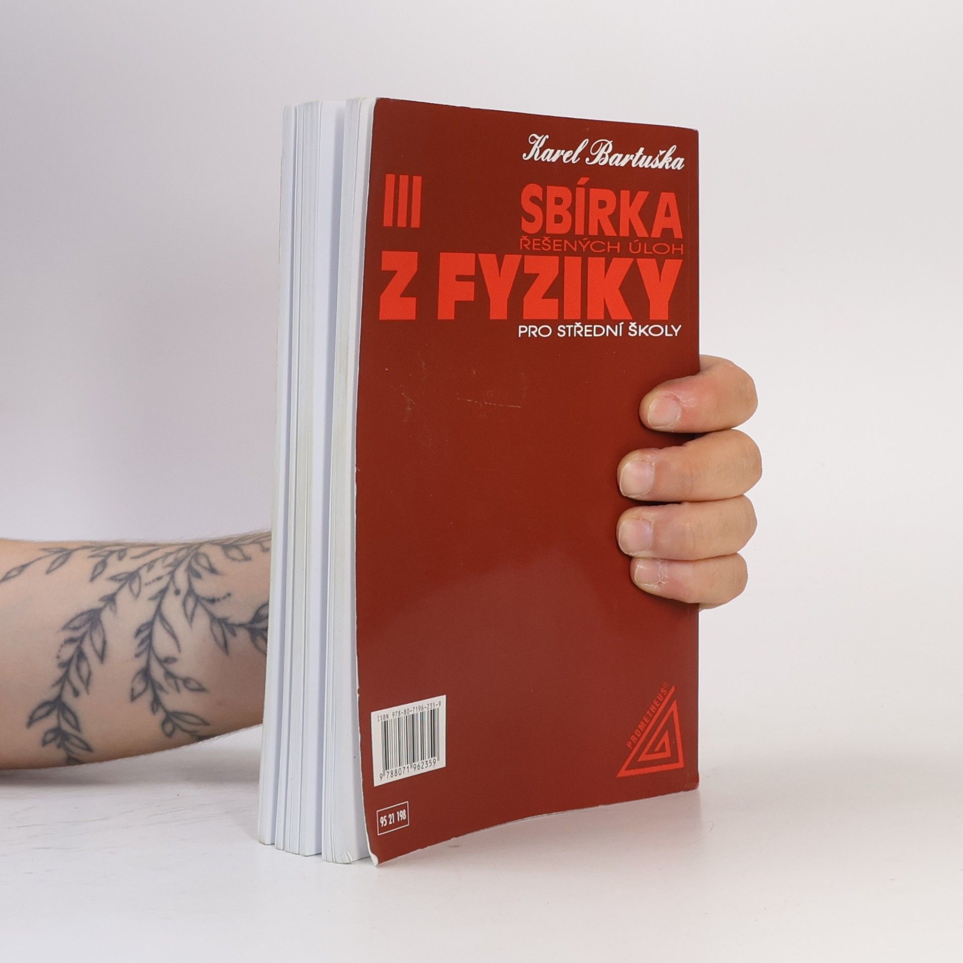 Karel Bartuška Sbírka řešených úloh z fyziky pro střední školy 3. Elektřina a magnetismus