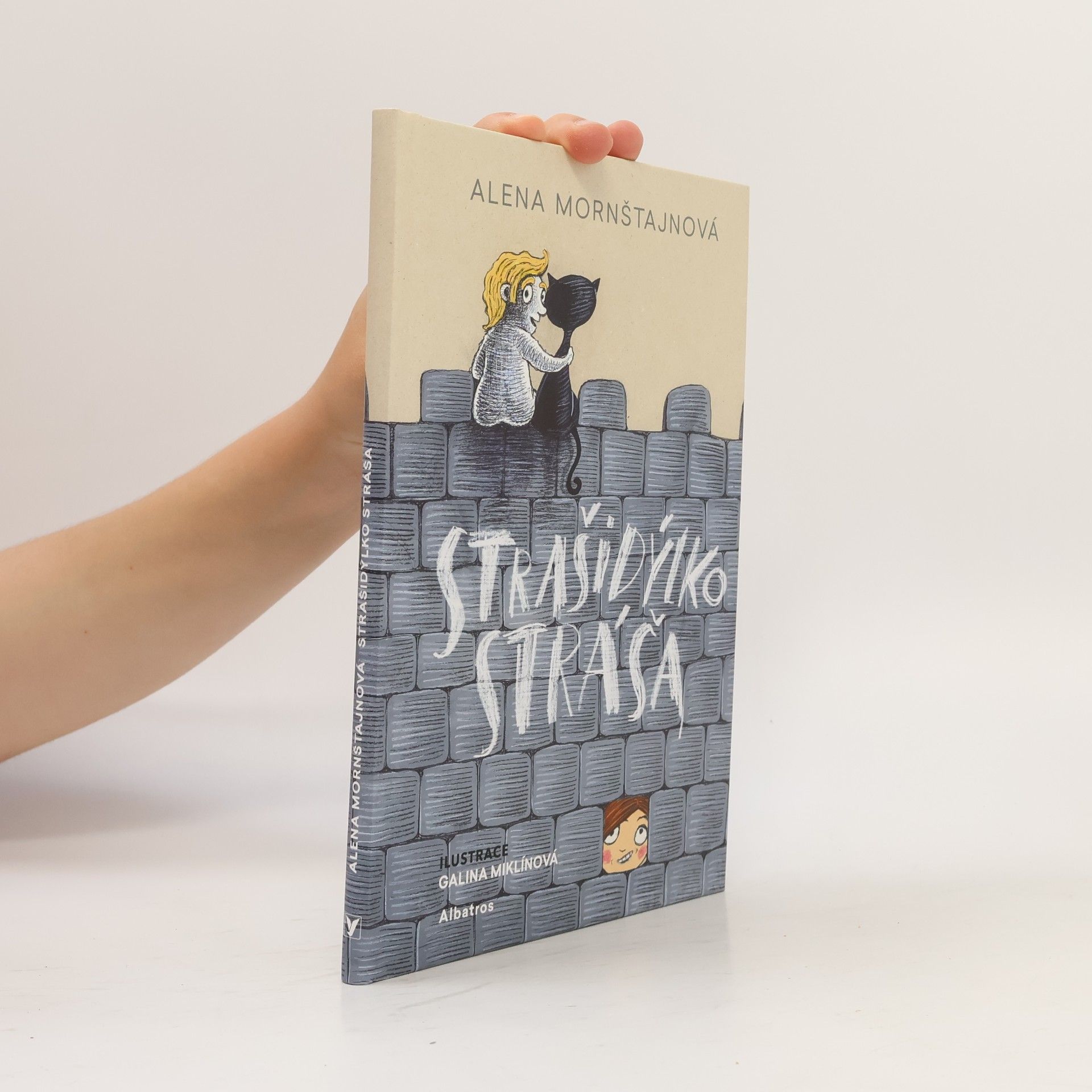 Alena Mornštajnová Strašidýlko Stráša