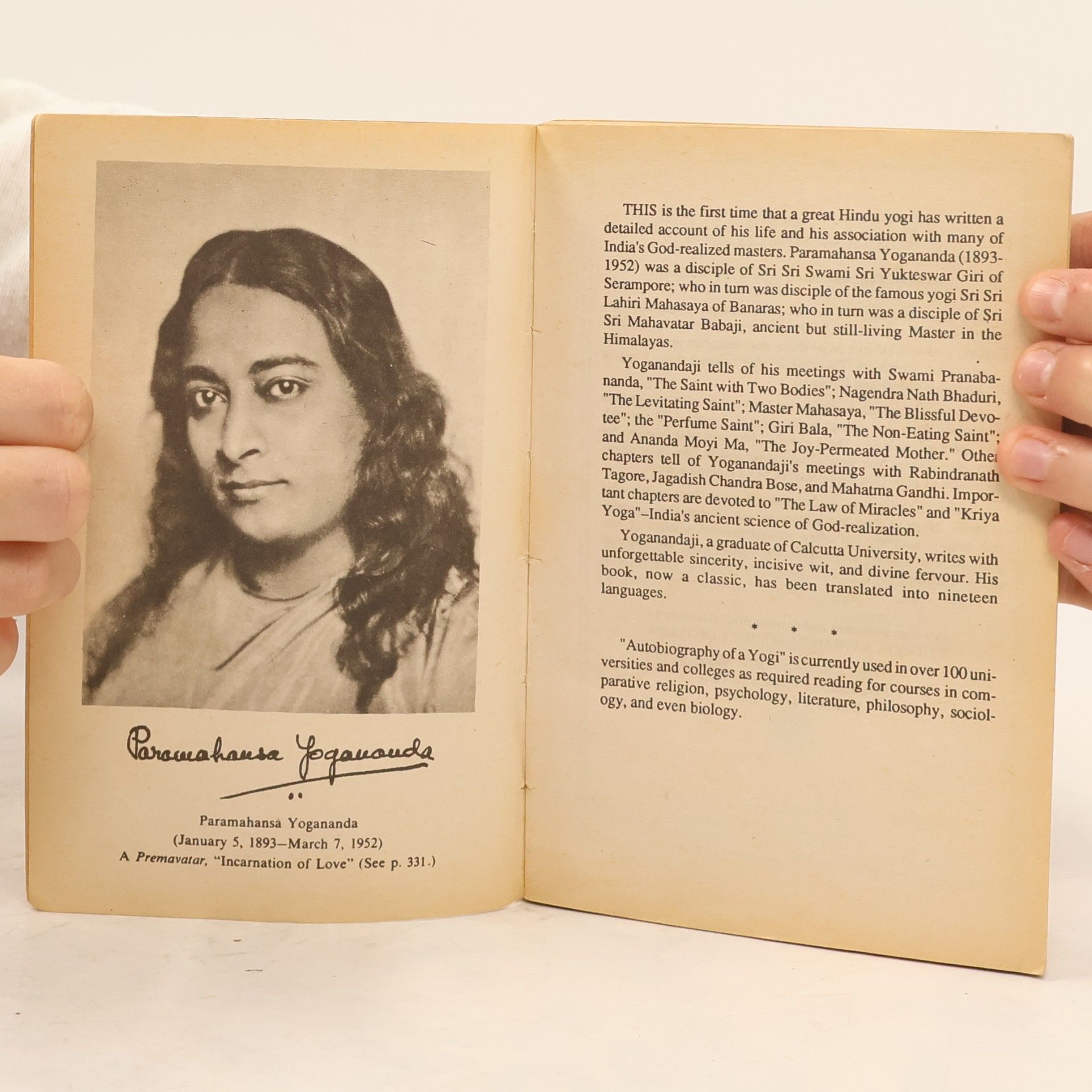 Paramahansa Yogananda Autobiography Of A Yogi
