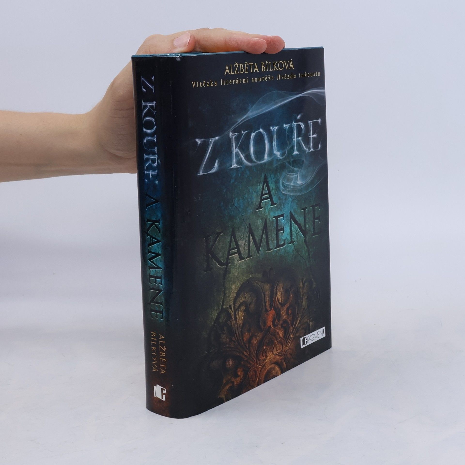 Alžběta Bílková Z kouře a kamene