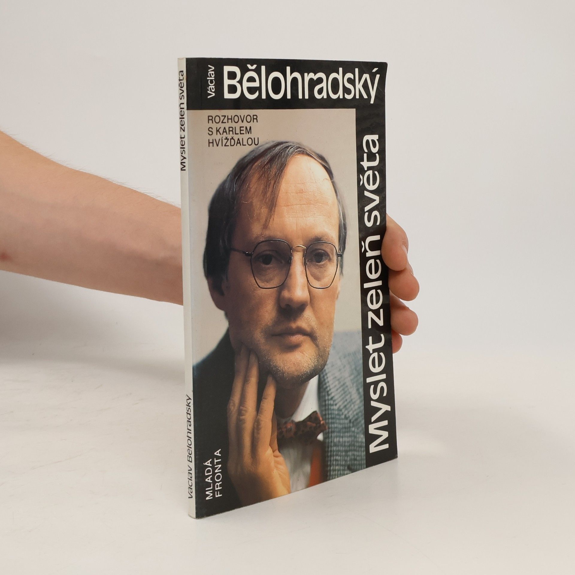 Myslet zeleň sveta. Rozhovor s Karlem Hvížďalou