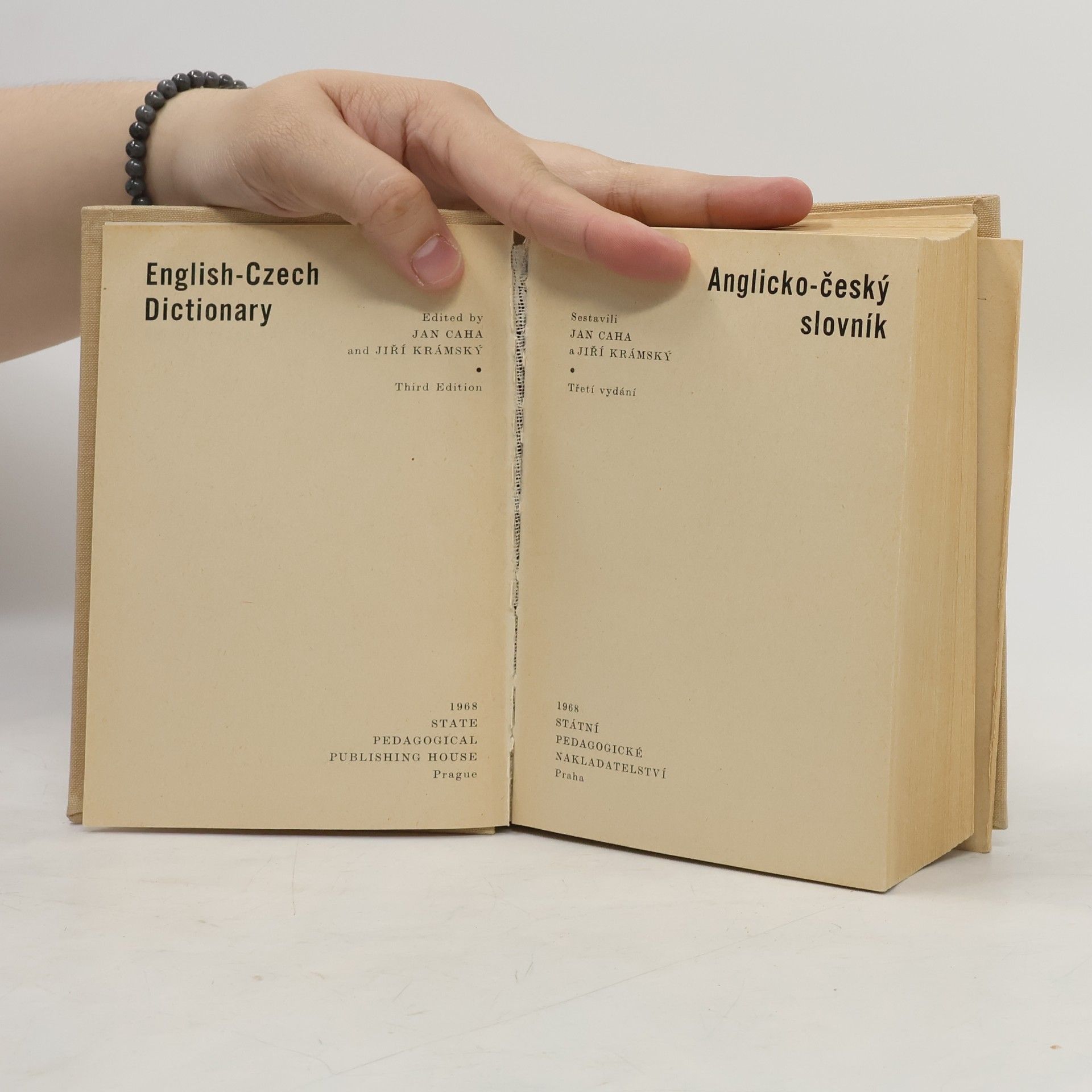 Jan Caha Anglicko-český slovník