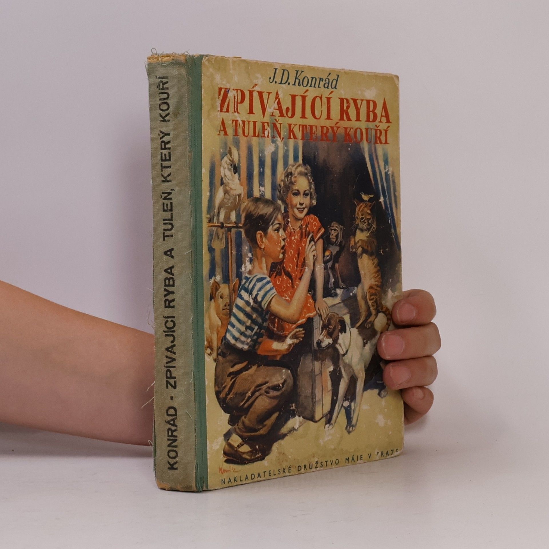 Zpívající ryba a tuleň, který kouří
