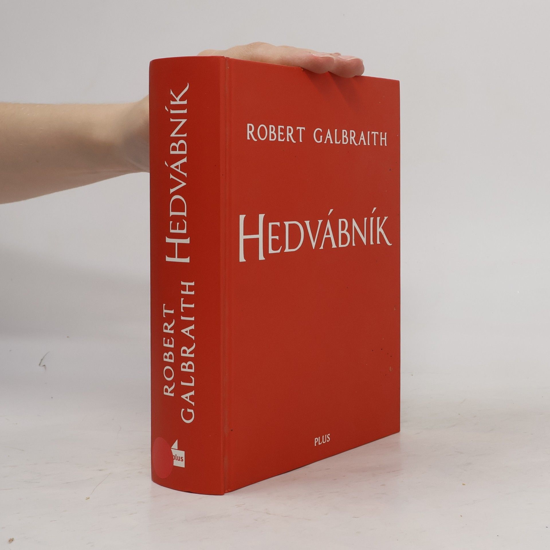 J. K. Rowling Hedvábník