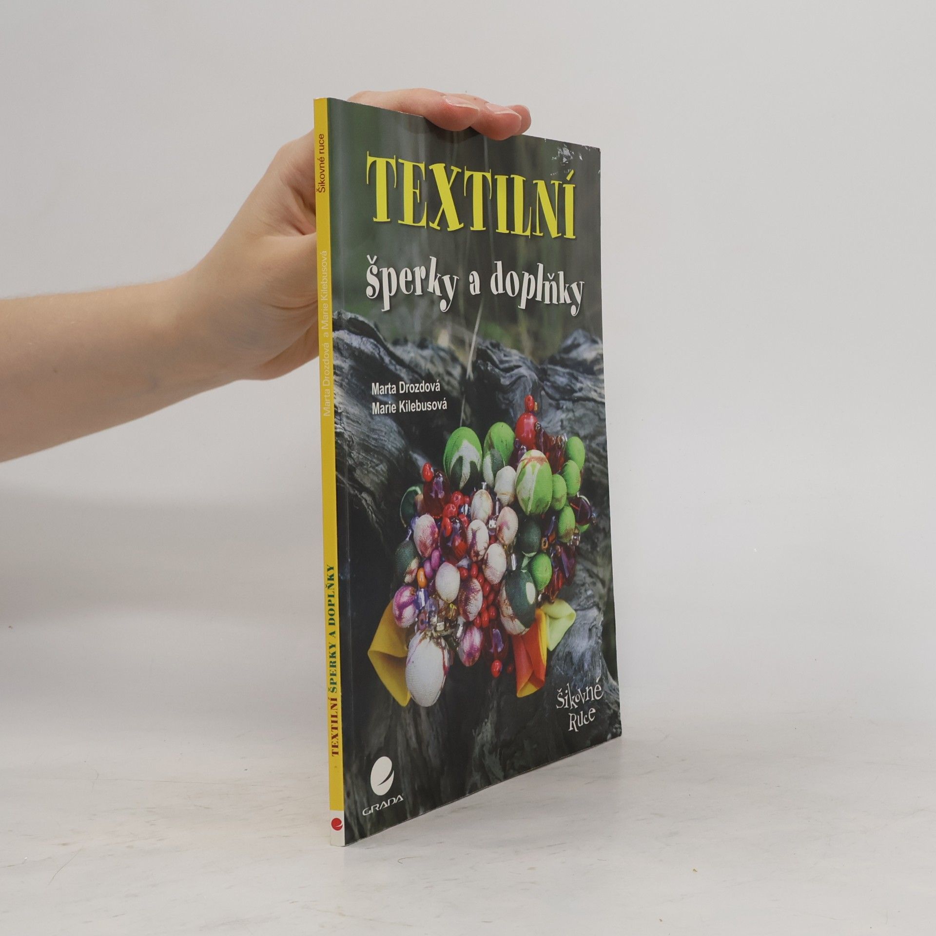 Textilní šperky a doplňky