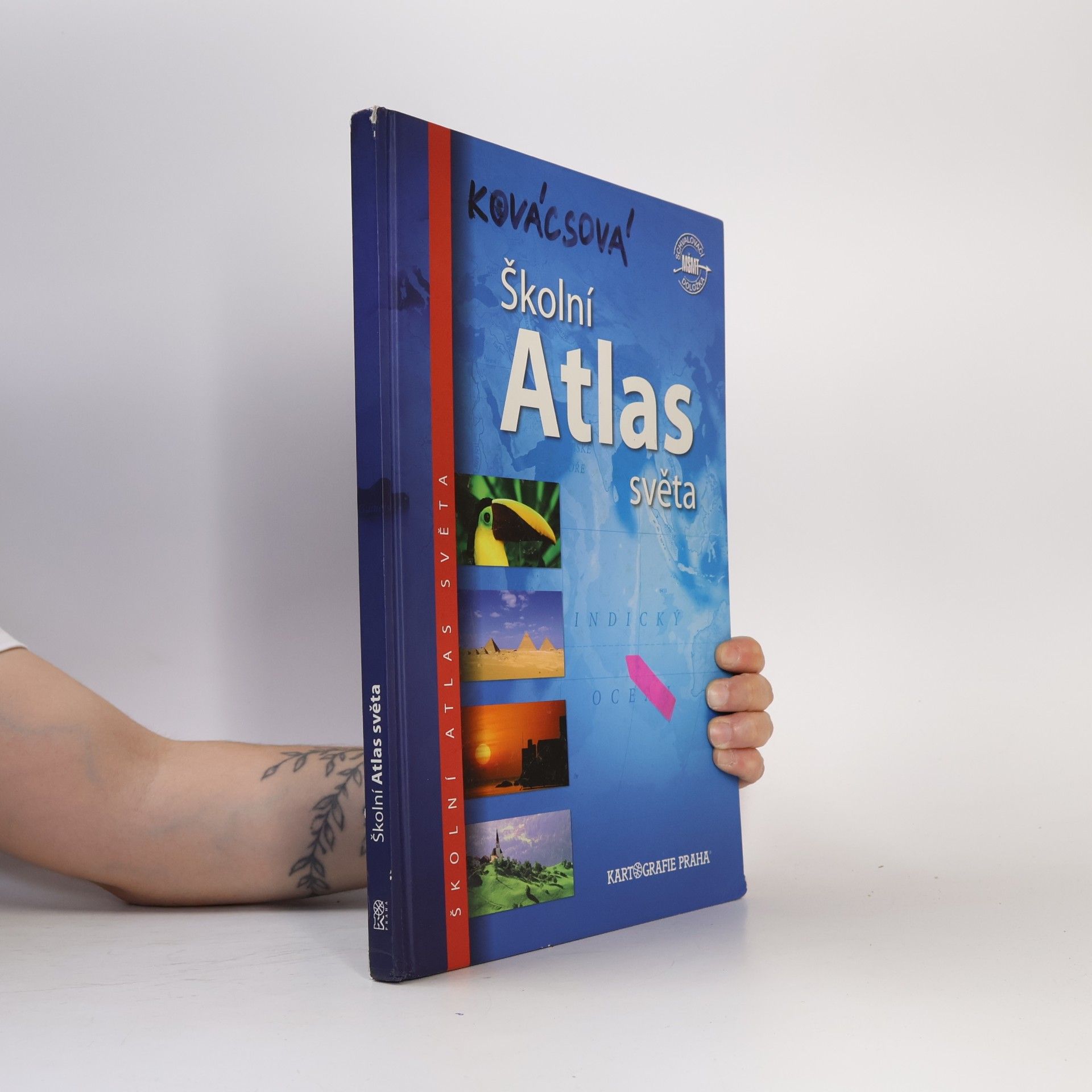 Kolektiv autorů Školní atlas světa