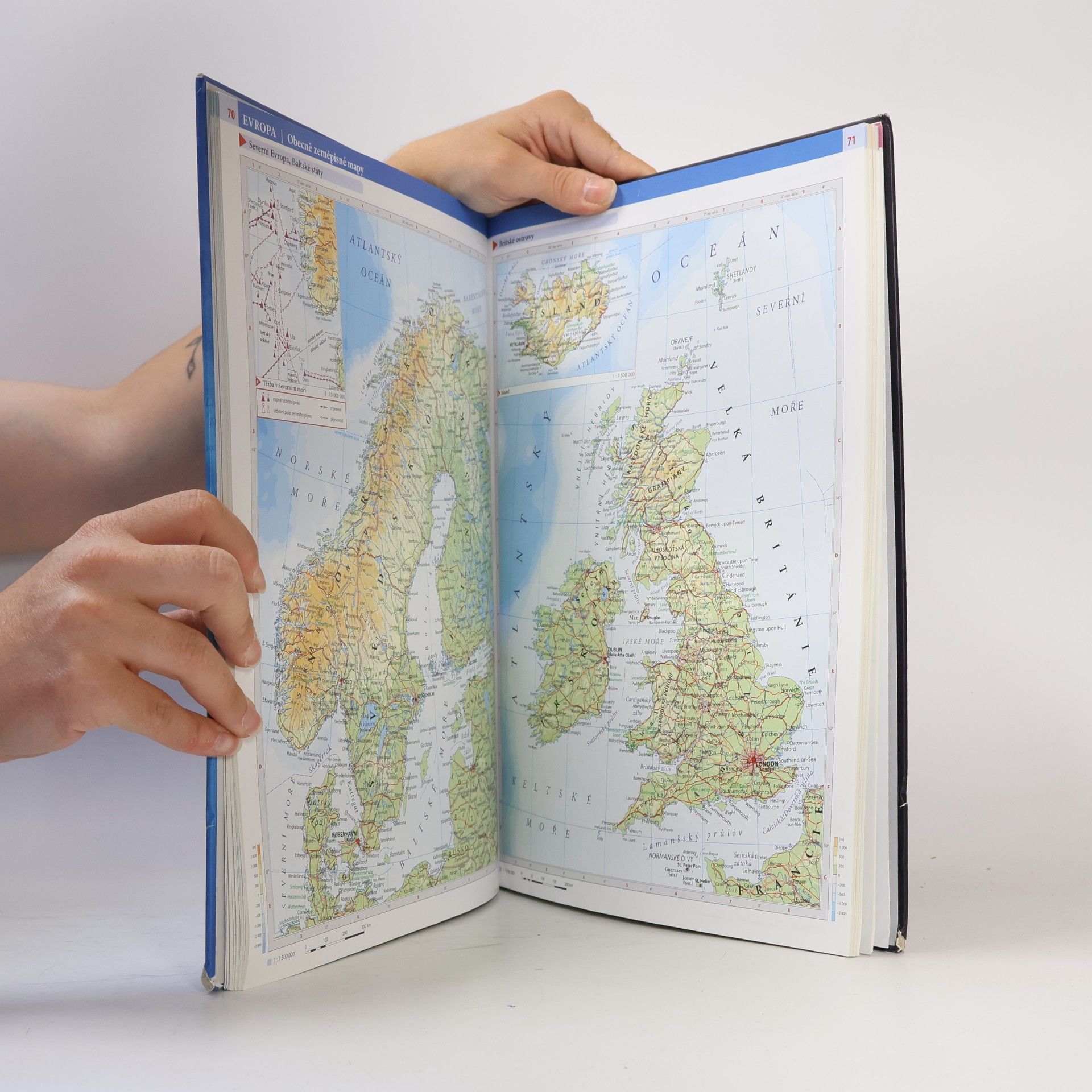 Kolektiv autorů Školní atlas světa