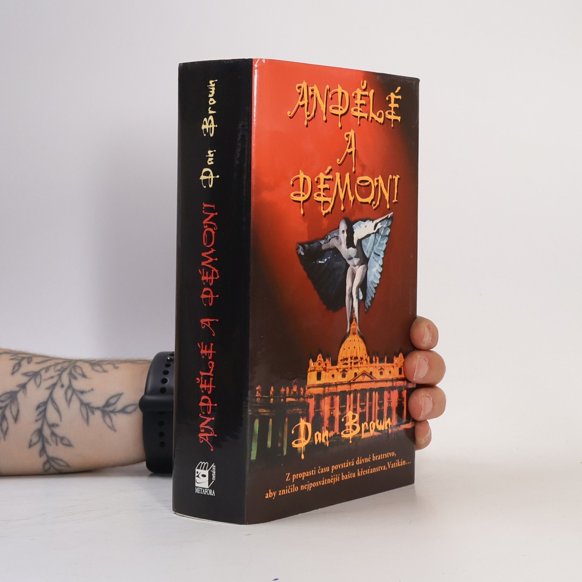 Dan Brown Andělé a démoni
