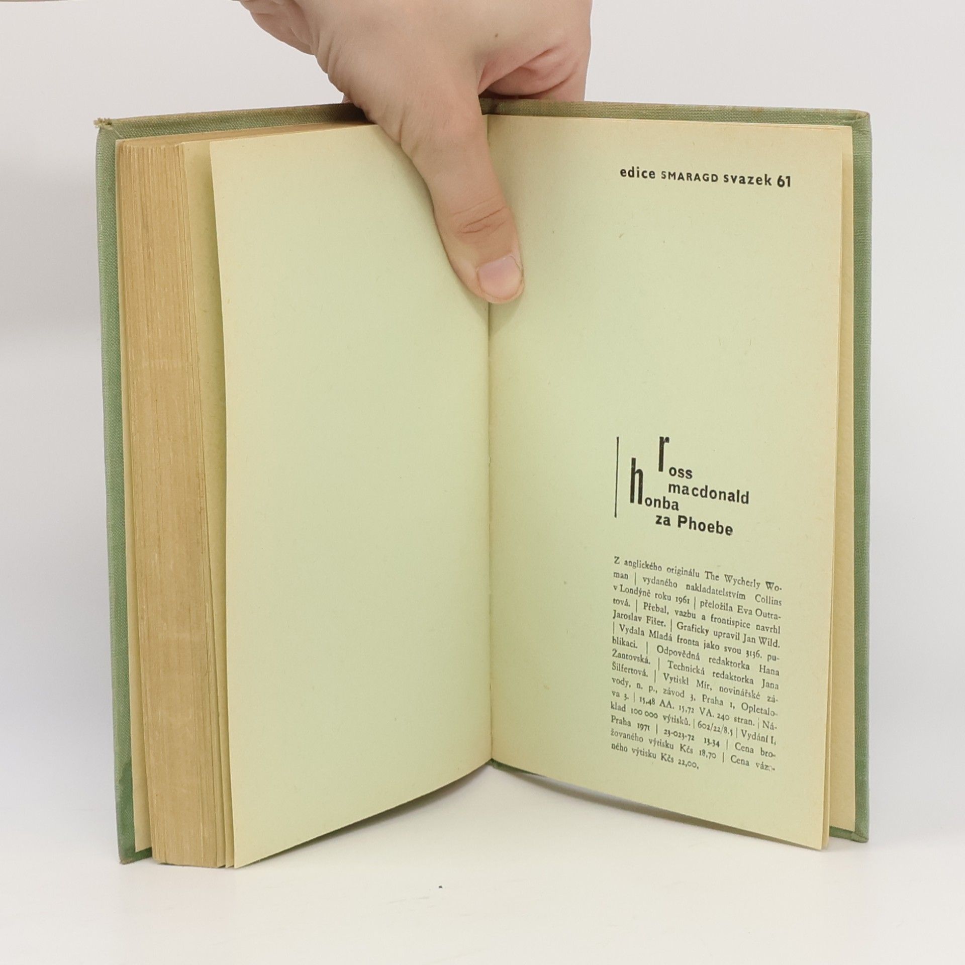 Ross Macdonald Honba za Phoebe